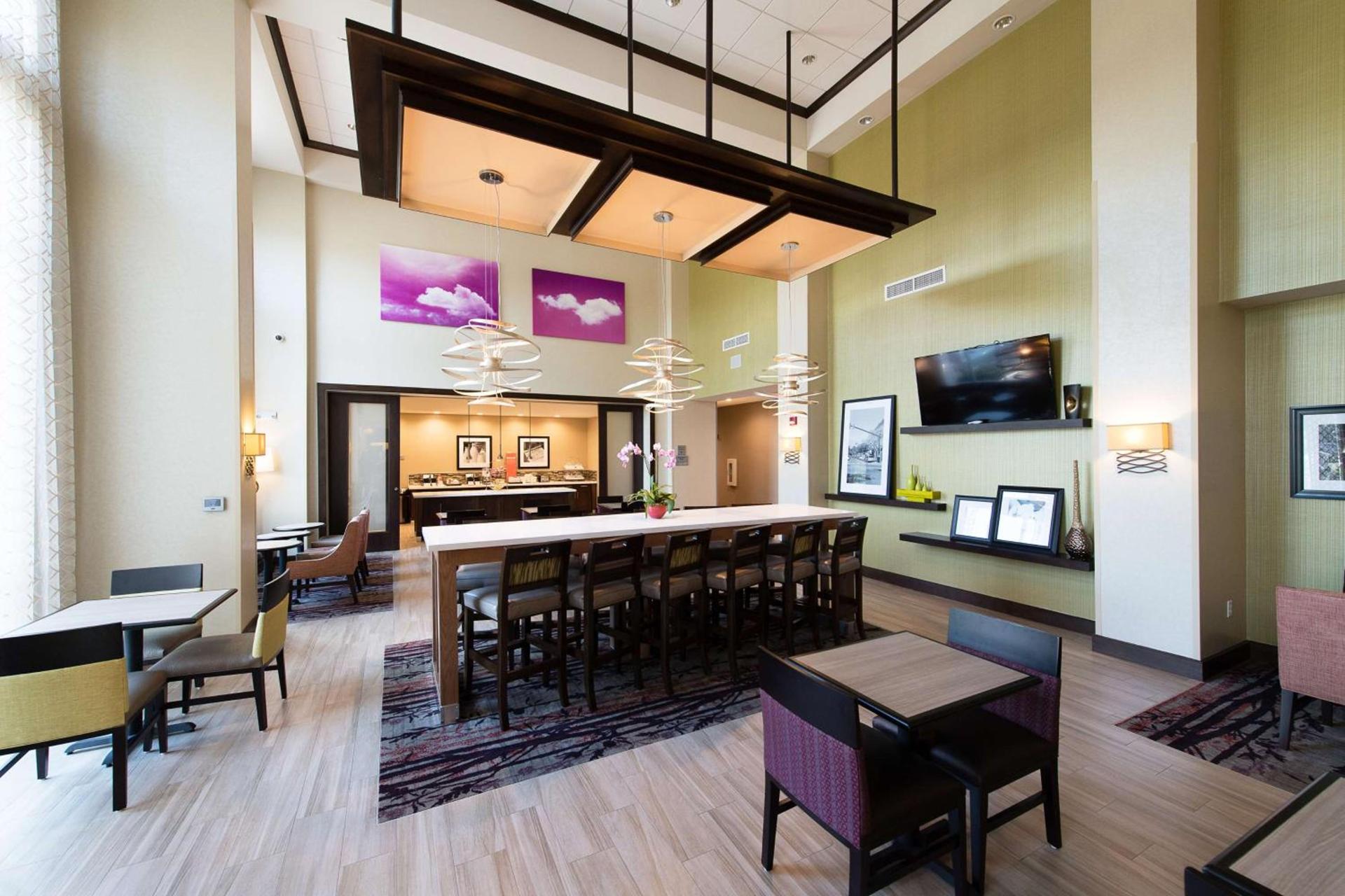 Hampton Inn & Suites Walterboro photo 12