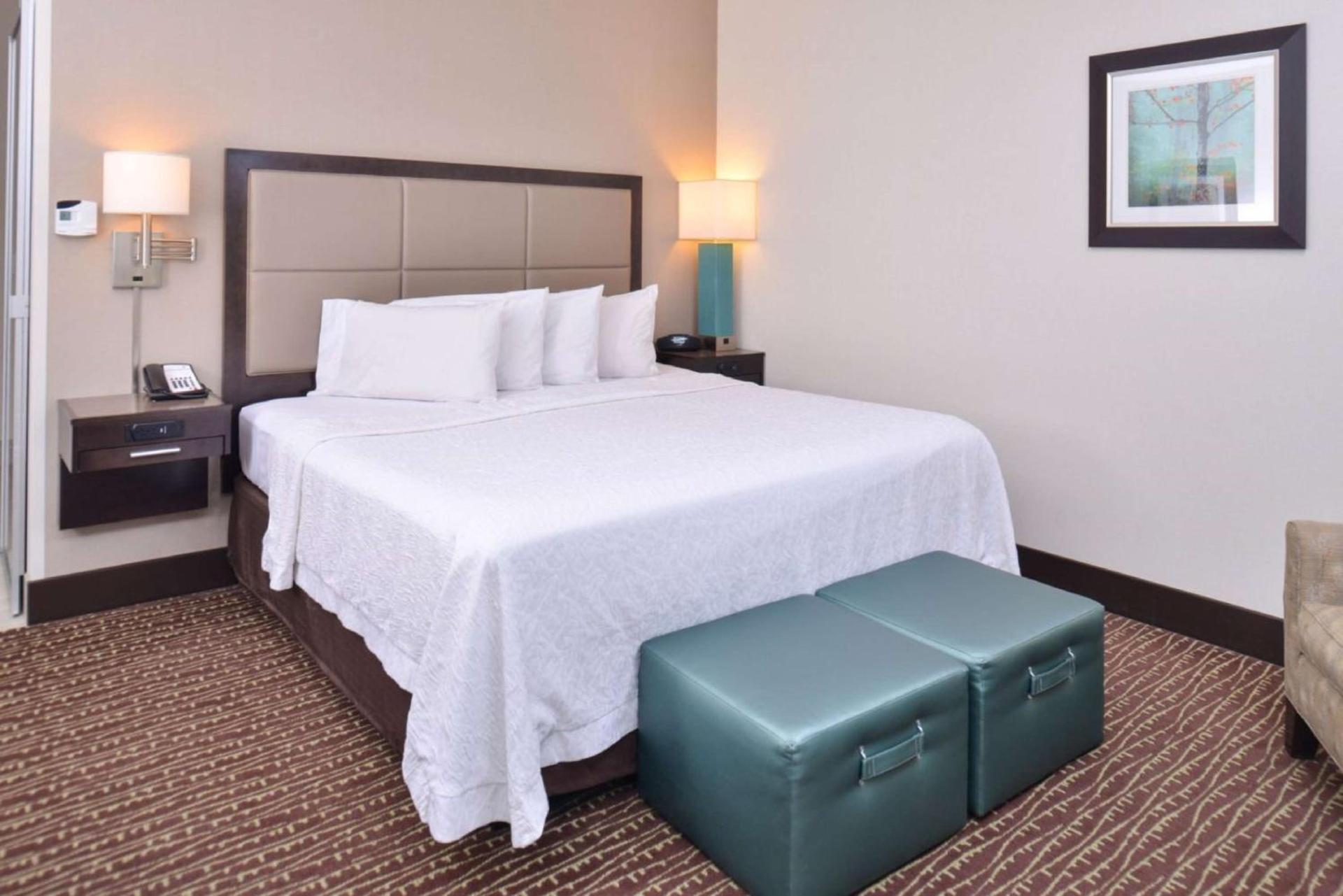 Hampton Inn & Suites Bend photo 23