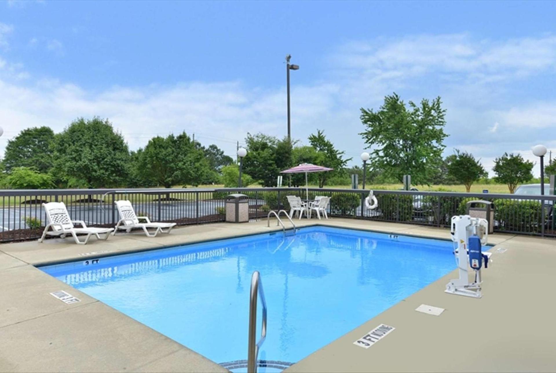 Hampton Inn Raleigh Clayton I-40 Garner photo 7