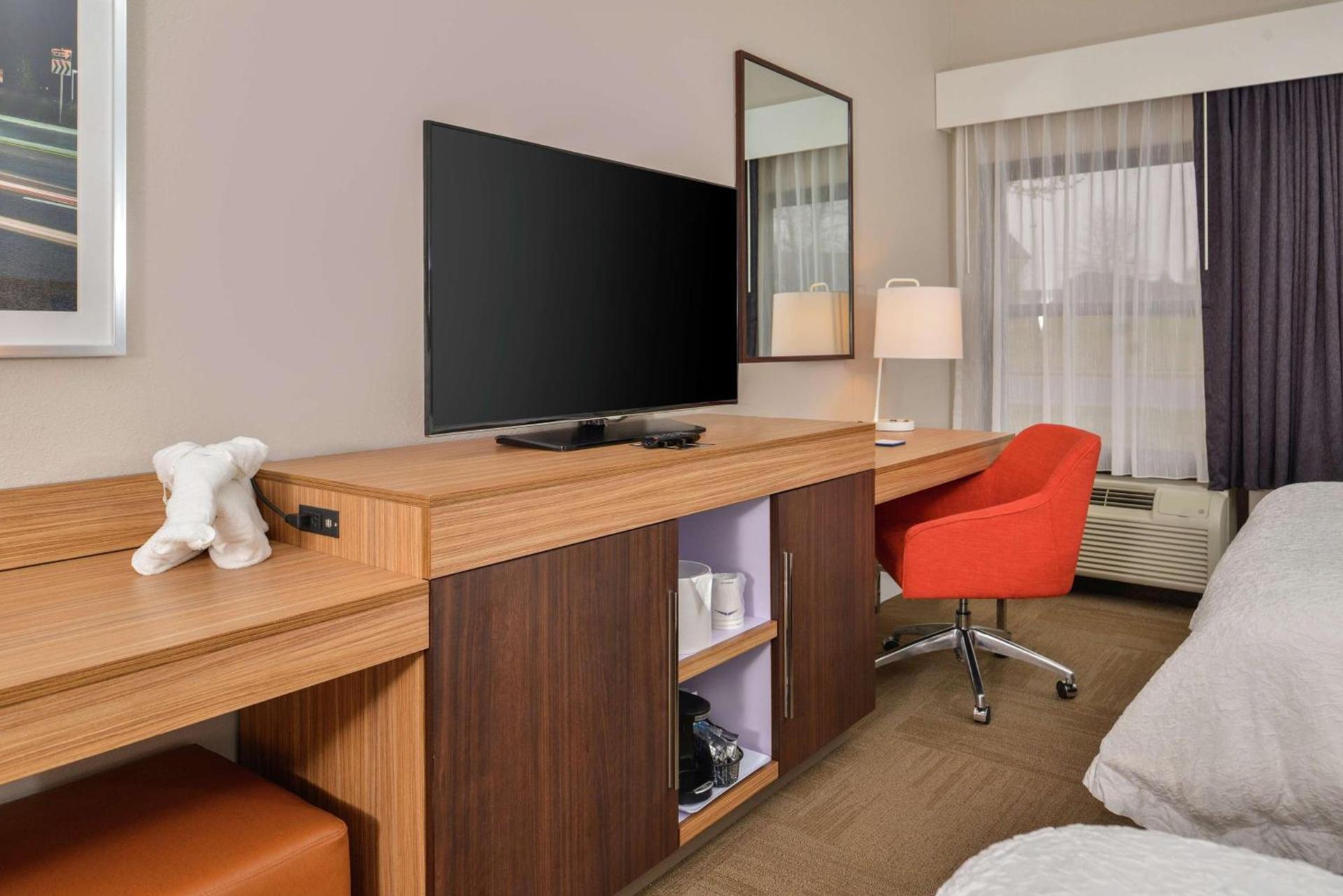 Hampton Inn Raleigh Clayton I-40 Garner photo 27