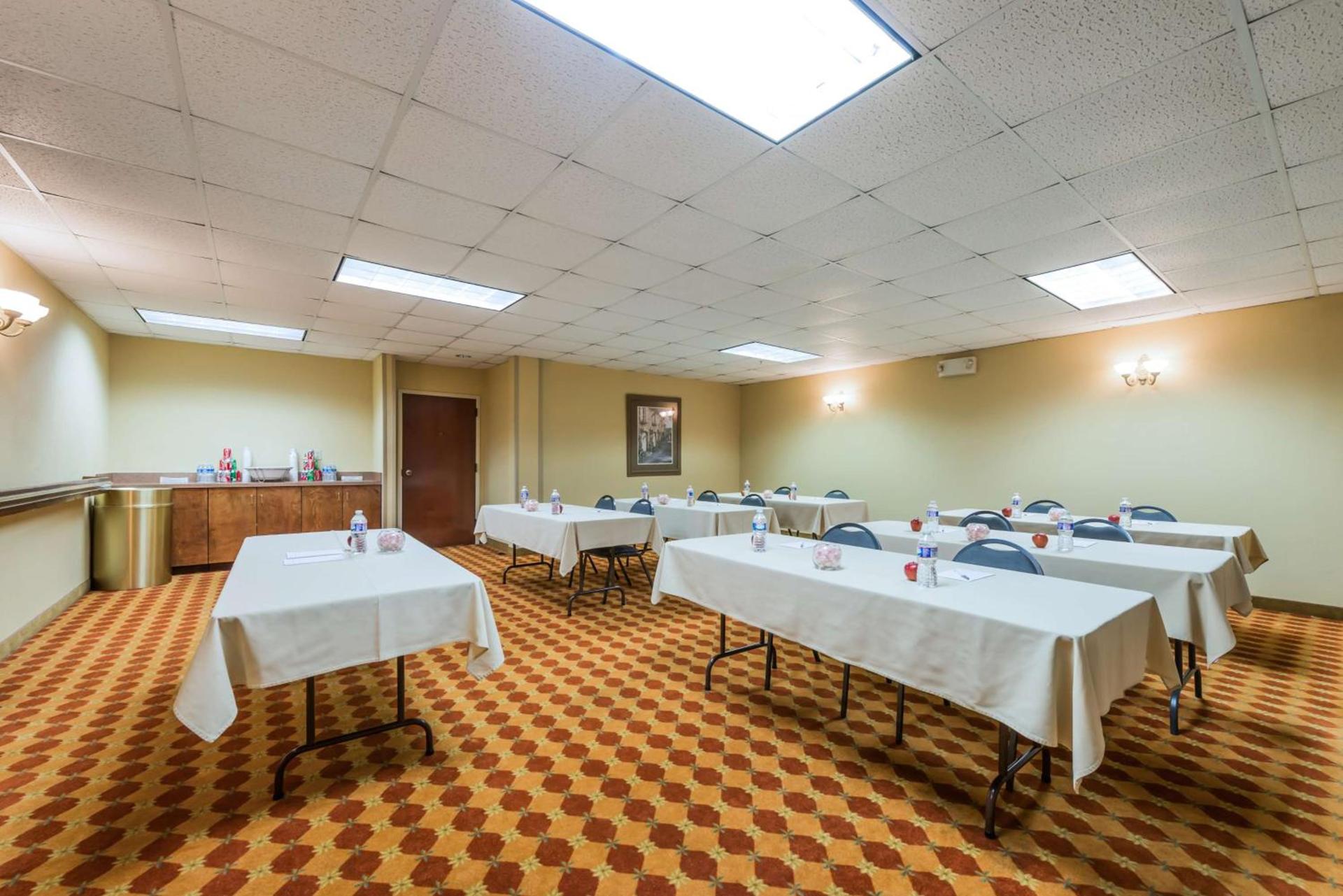 Hampton Inn Raleigh Clayton I-40 Garner photo 30