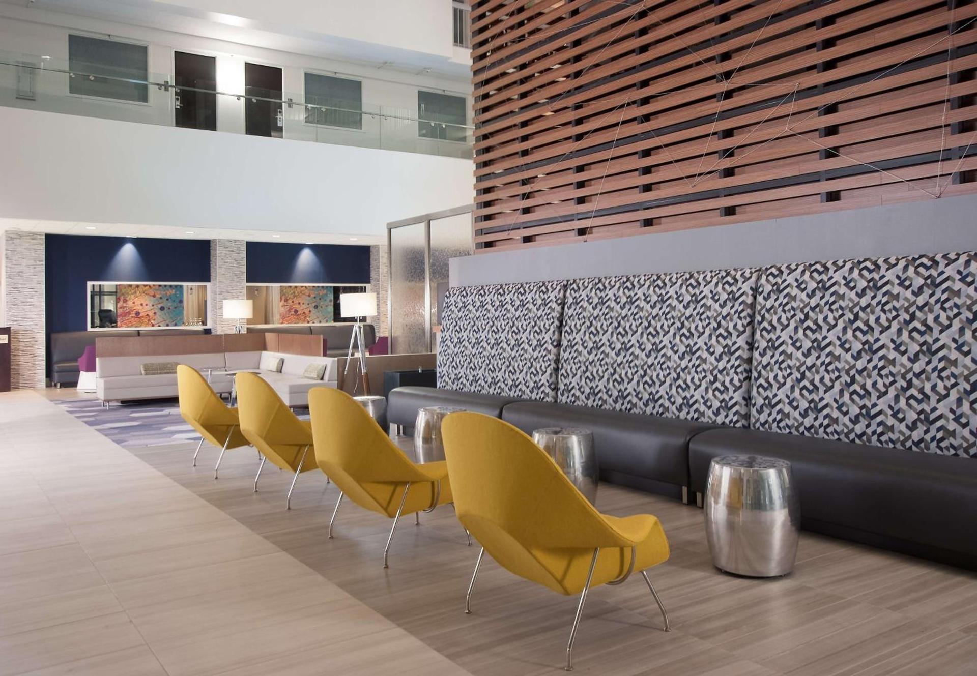 Embassy Suites by Hilton Raleigh Crabtree photo 6
