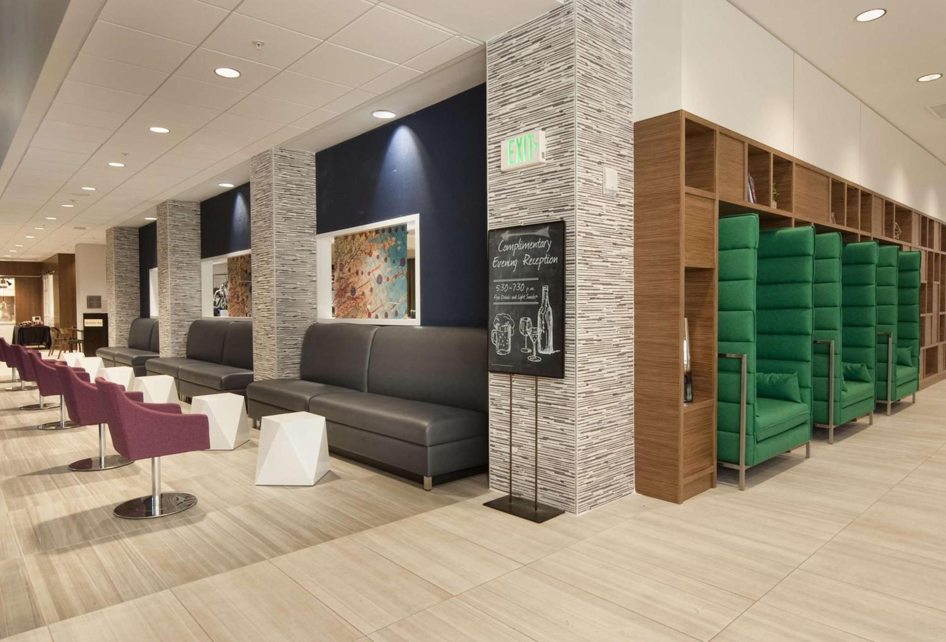 Embassy Suites by Hilton Raleigh Crabtree photo 8