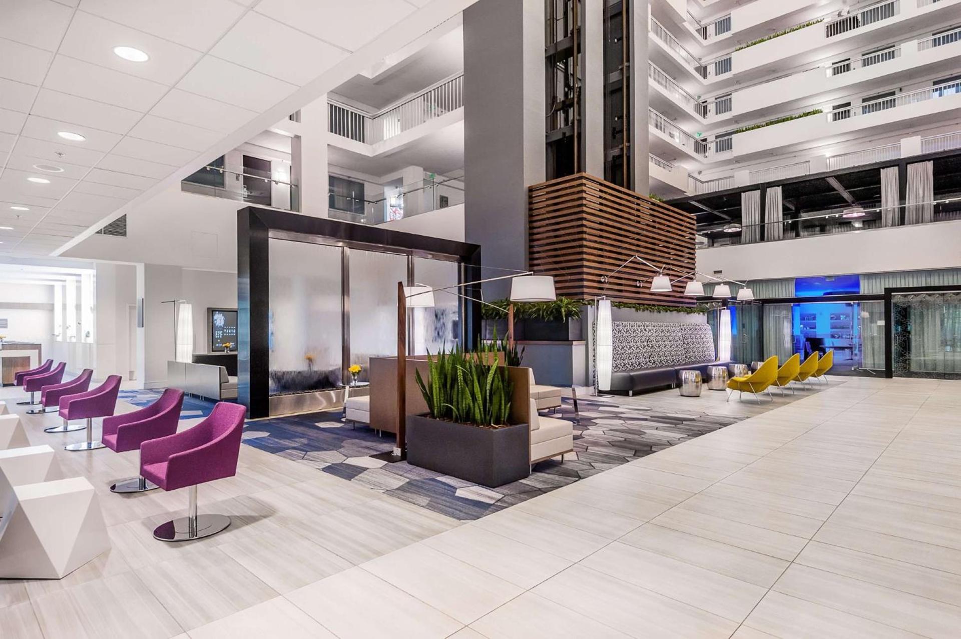 Embassy Suites by Hilton Raleigh Crabtree photo 14