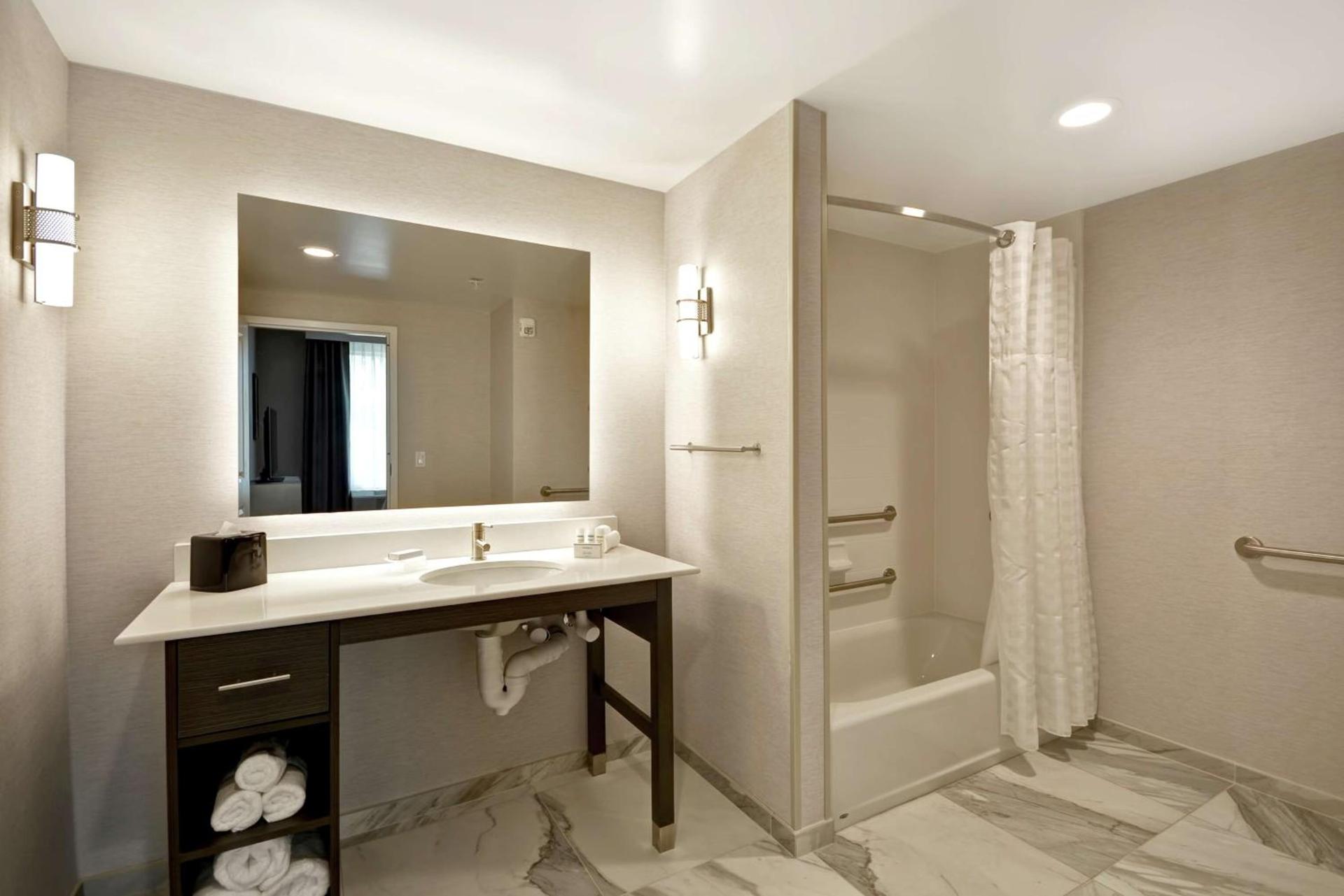 Homewood Suites by Hilton Raleigh Cary I-40 photo 25