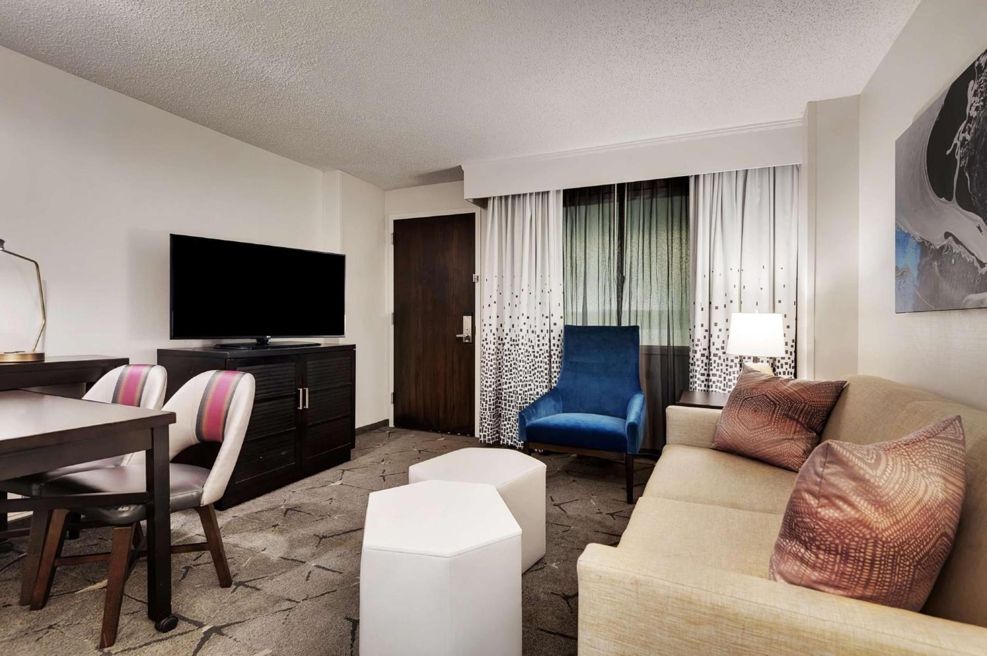 Embassy Suites by Hilton Raleigh Crabtree photo 39