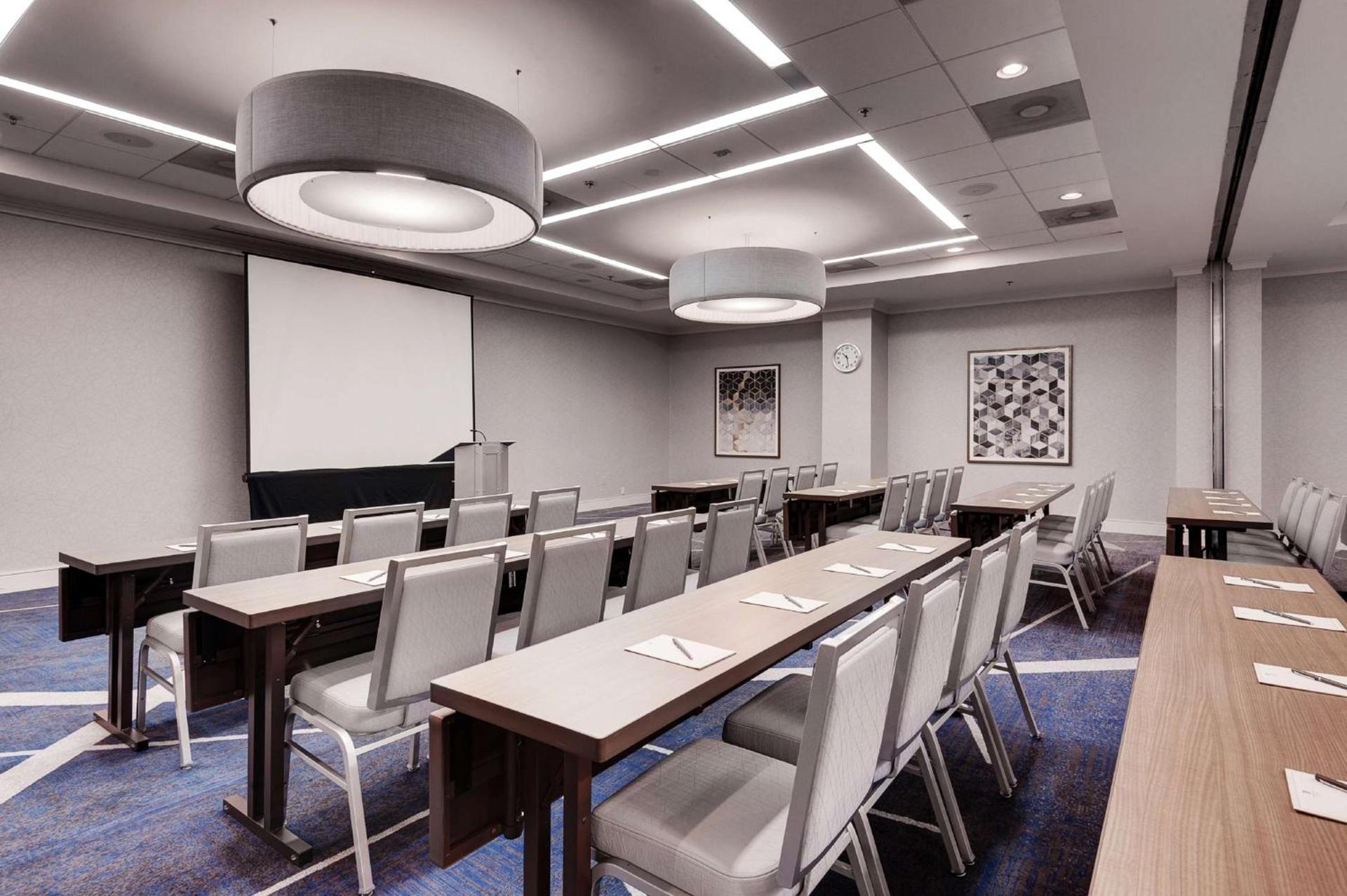 Embassy Suites by Hilton Raleigh Crabtree photo 45