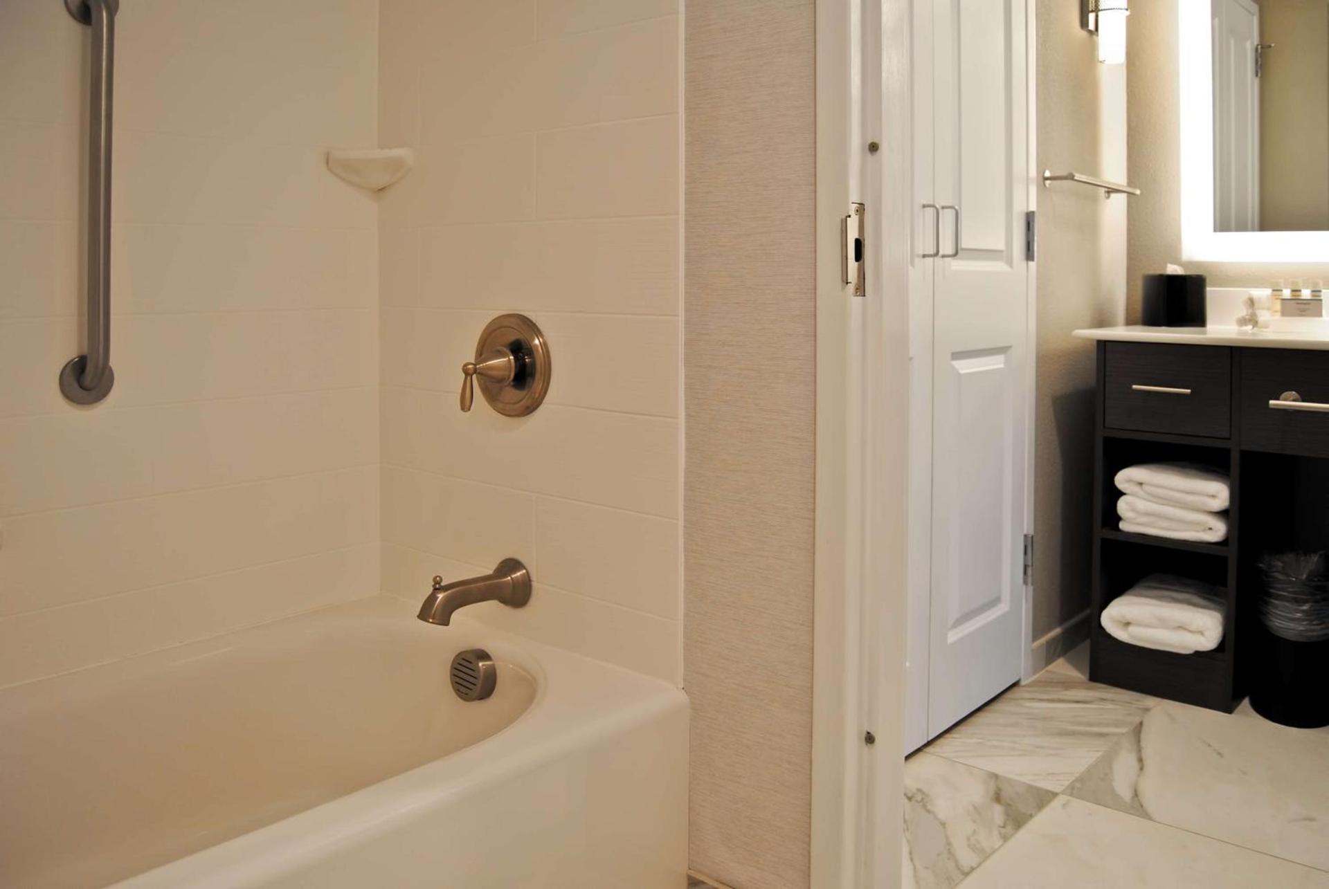 Homewood Suites by Hilton Raleigh Cary I-40 photo 37