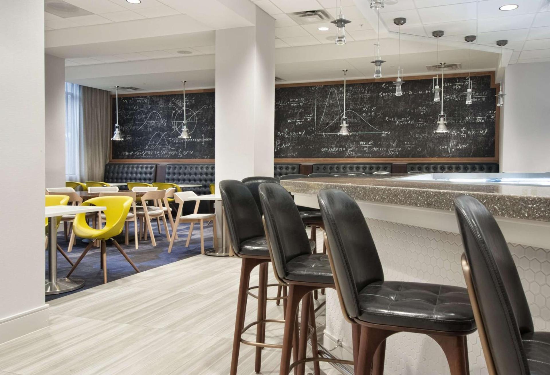 Embassy Suites by Hilton Raleigh Crabtree photo 51