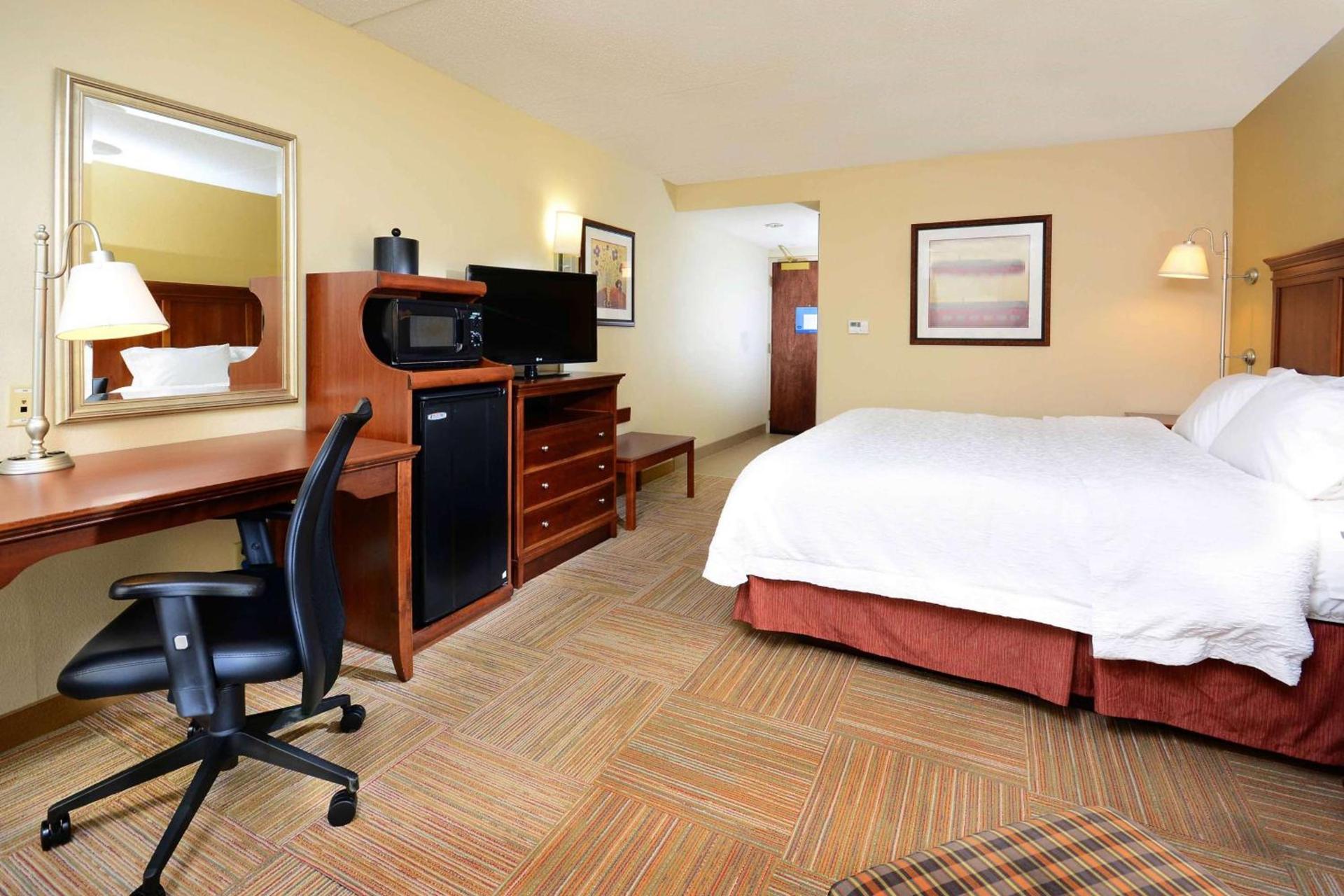 Hampton Inn Raleigh Capital Blvd North photo 24