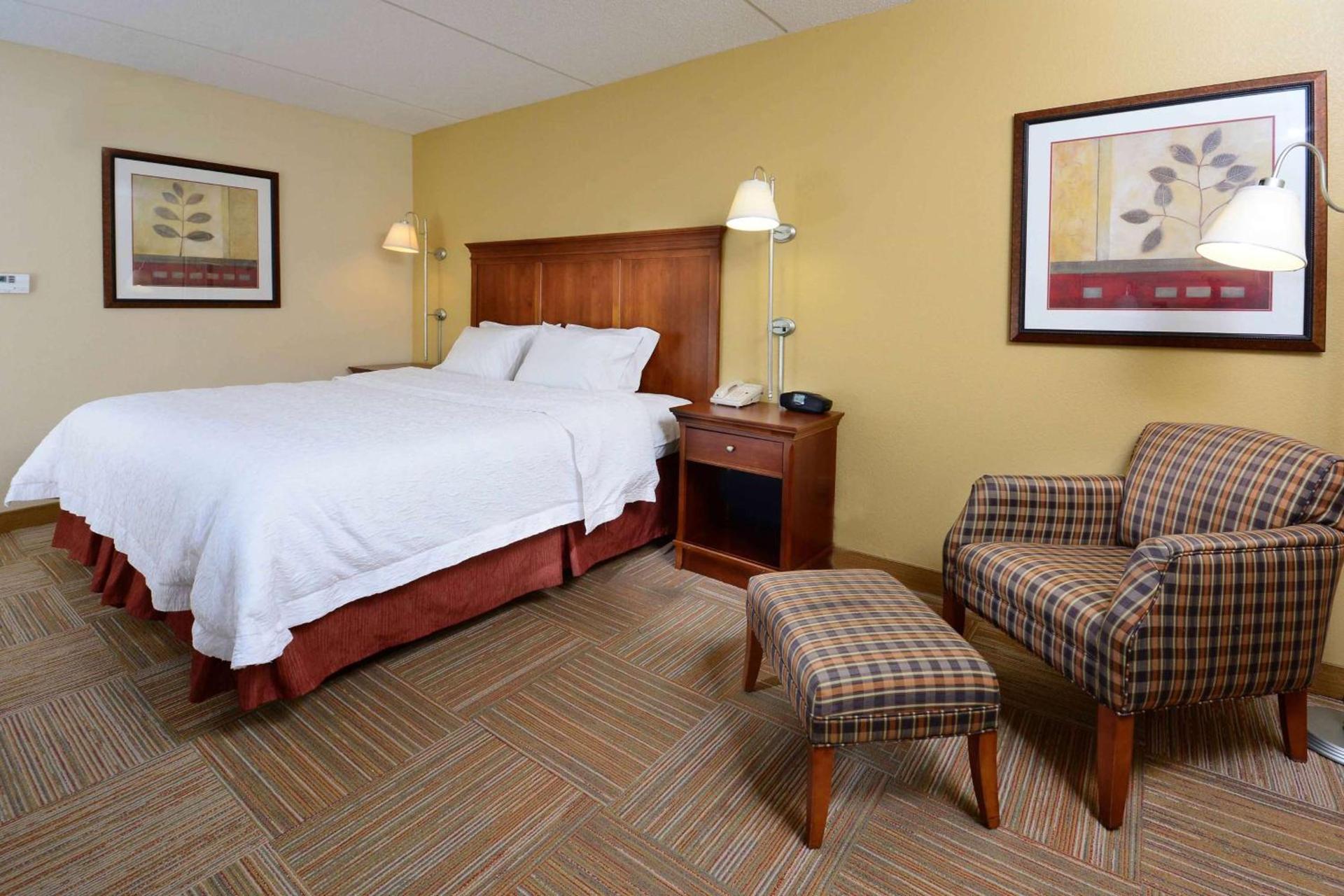 Hampton Inn Raleigh Capital Blvd North photo 26