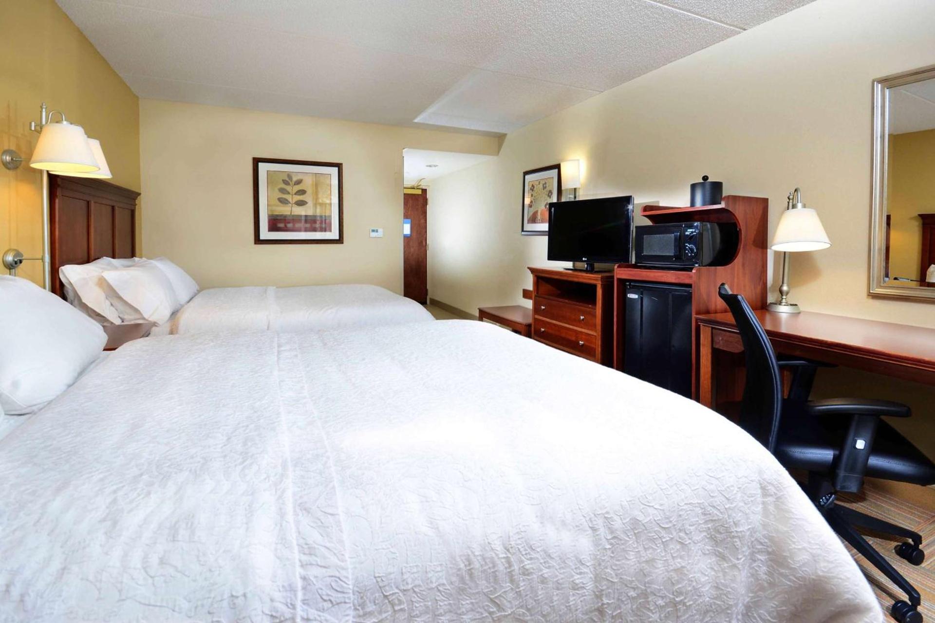 Hampton Inn Raleigh Capital Blvd North photo 27