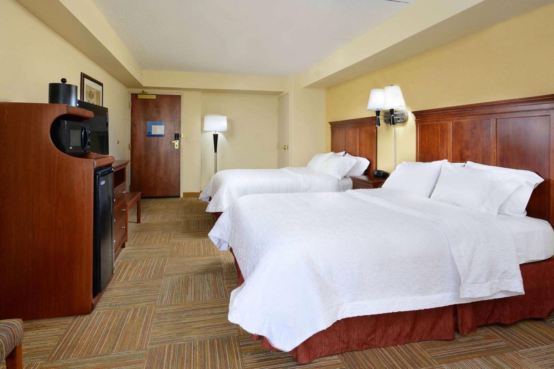 Hampton Inn Raleigh Capital Blvd North photo 32