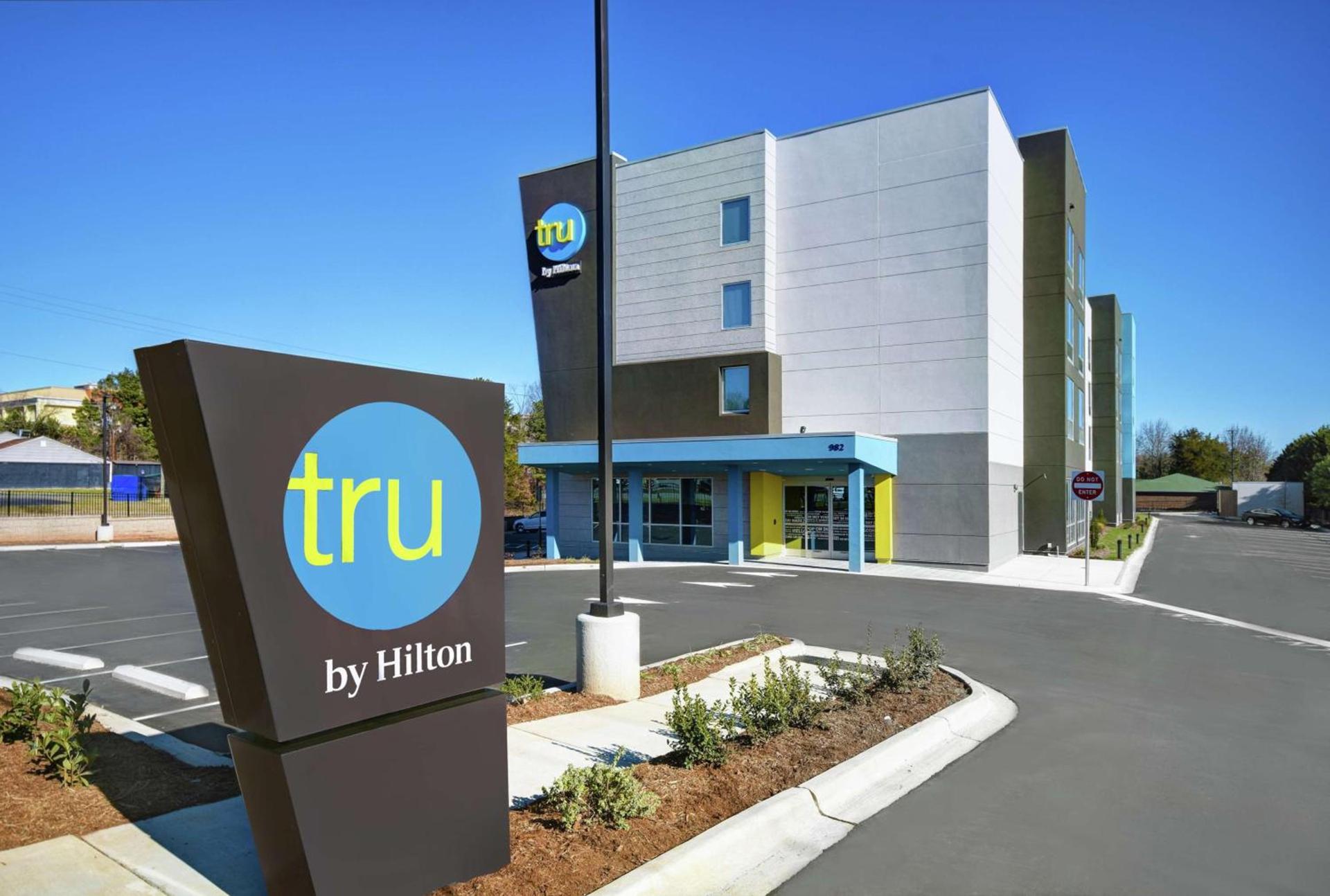 Tru By Hilton Burlington photo 3