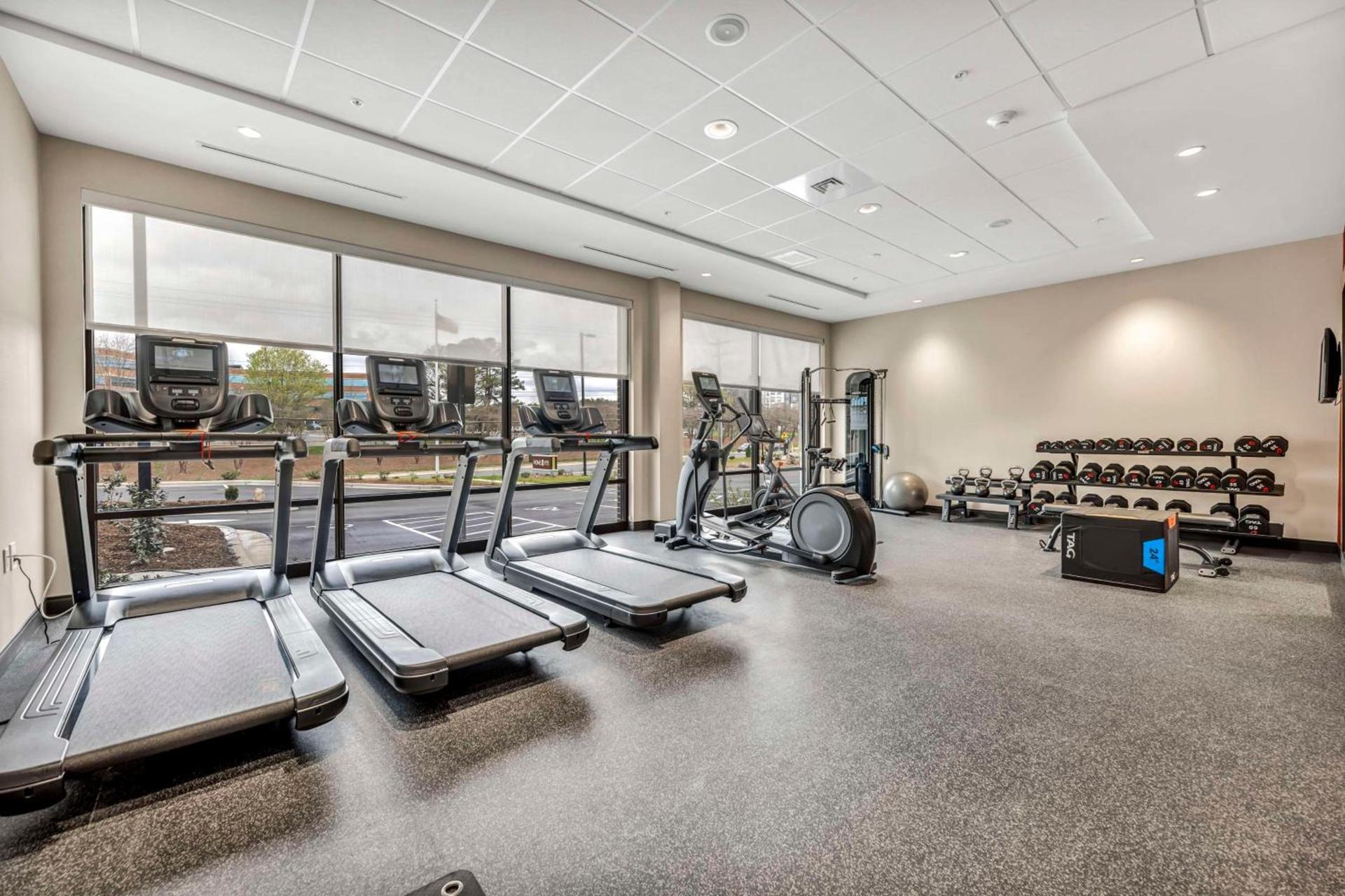 Home2 Suites by Hilton Raleigh West Lenovo Center photo 37
