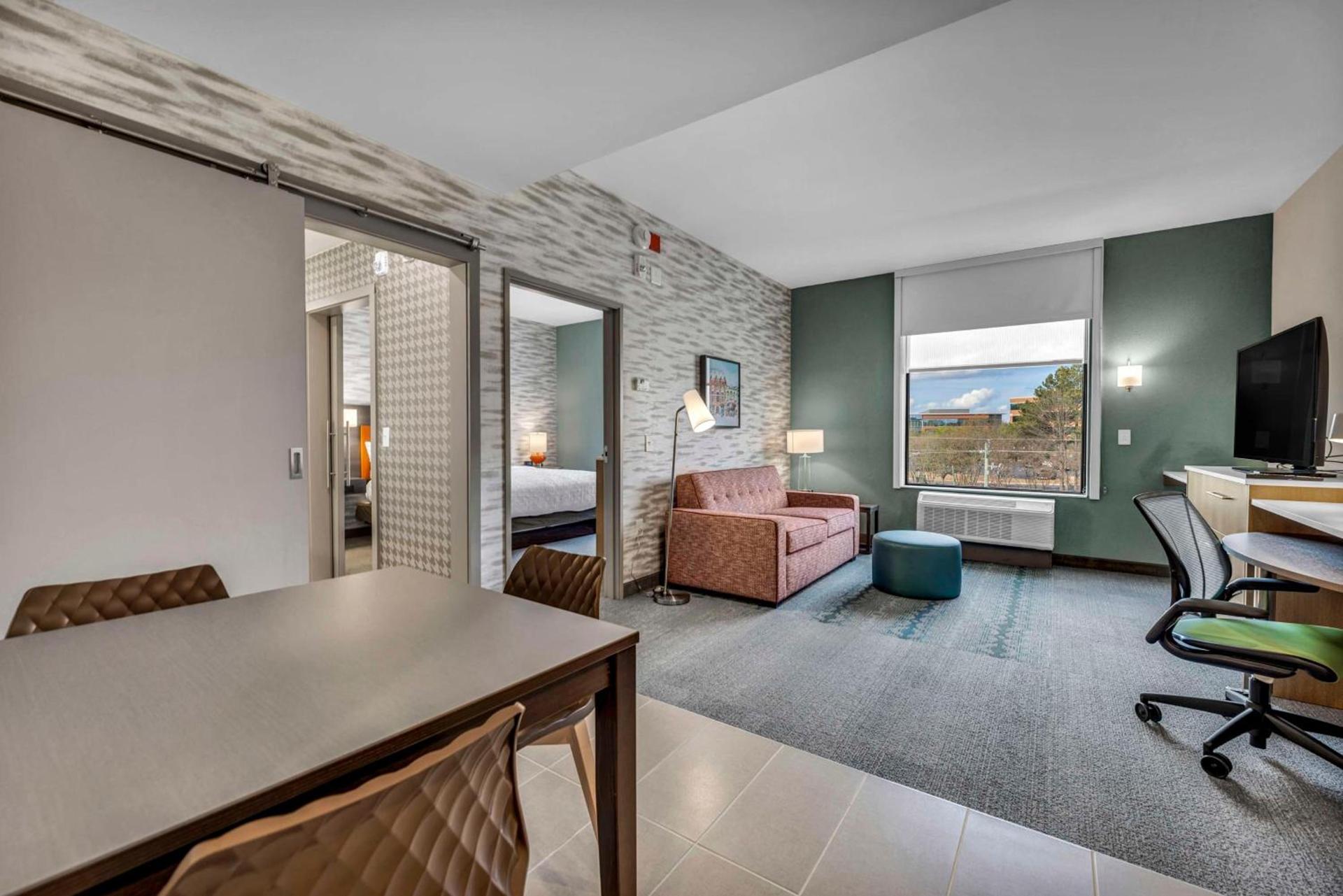 Home2 Suites by Hilton Raleigh West Lenovo Center photo 7