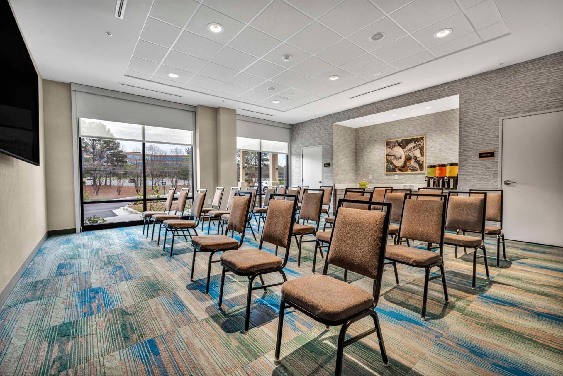 Home2 Suites by Hilton Raleigh West Lenovo Center photo 20