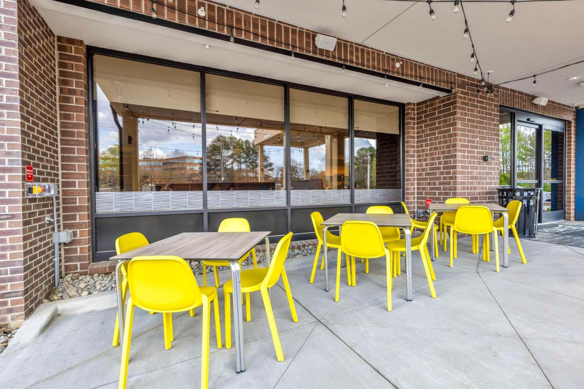 Home2 Suites by Hilton Raleigh West Lenovo Center photo 26