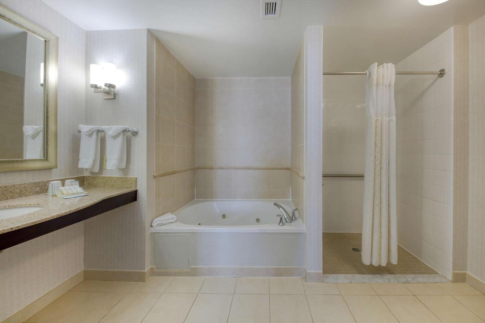 Hilton Garden Inn Durham Southpoint photo 24