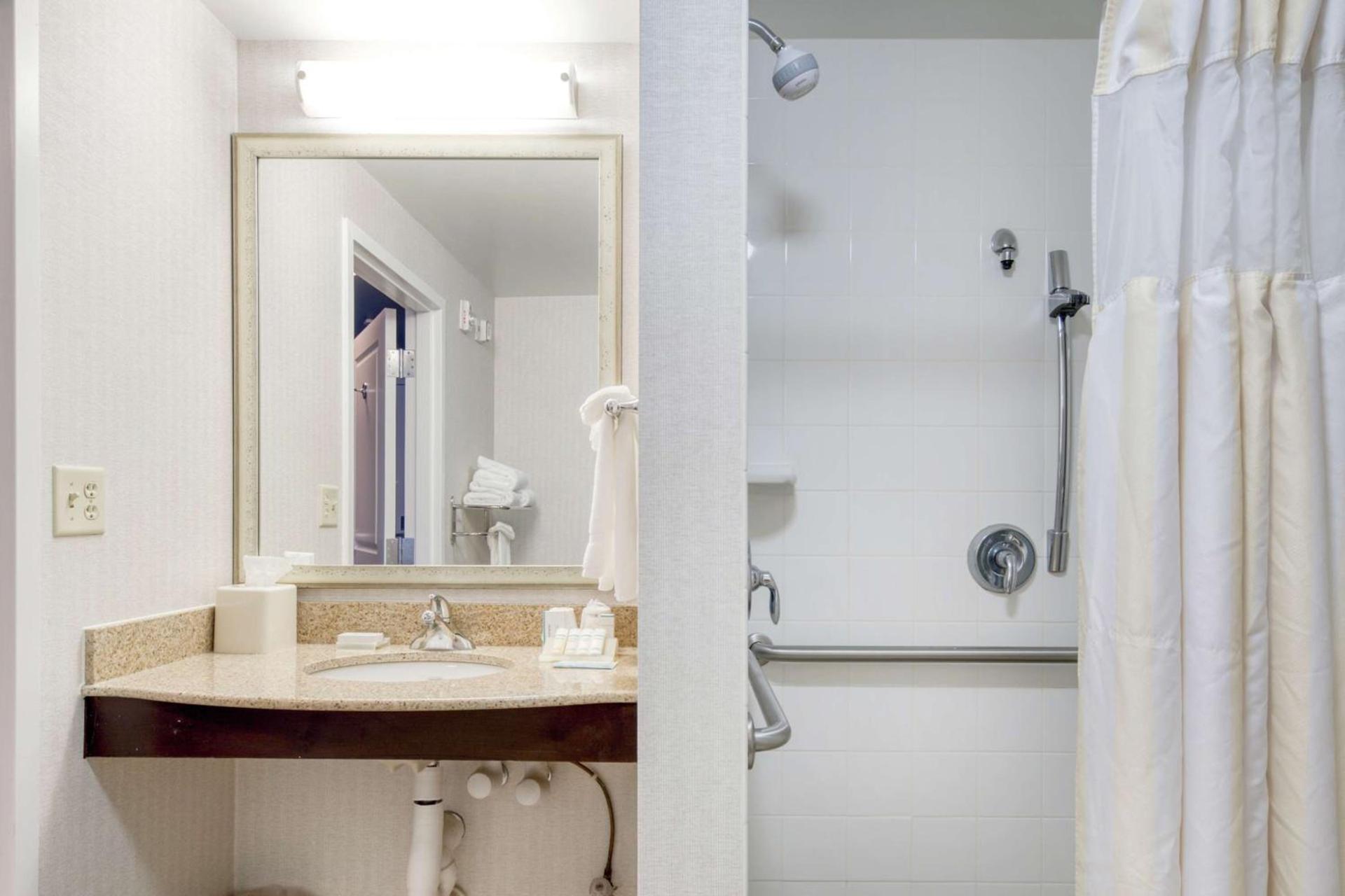 Hilton Garden Inn Durham Southpoint photo 26