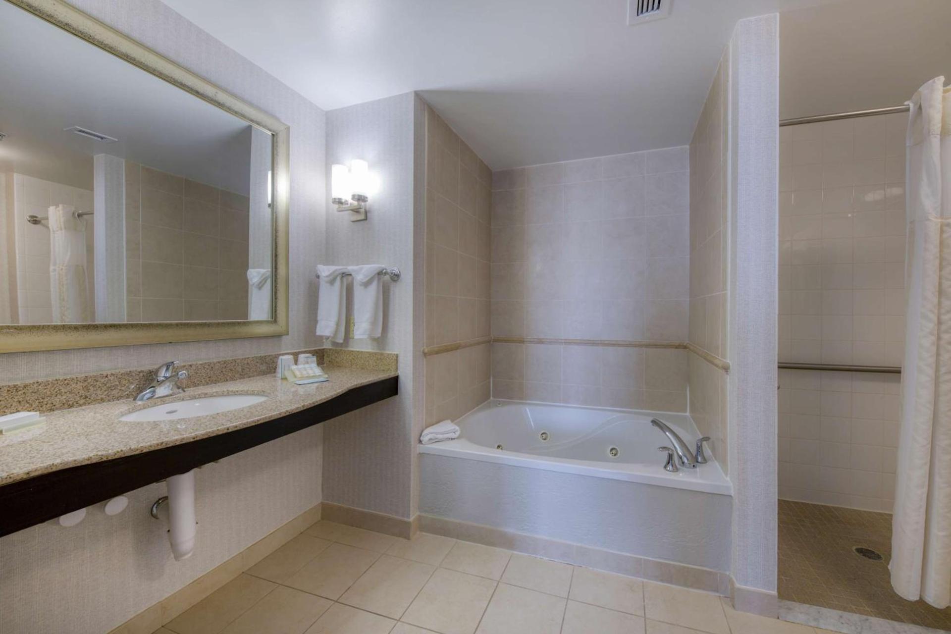Hilton Garden Inn Durham Southpoint photo 41