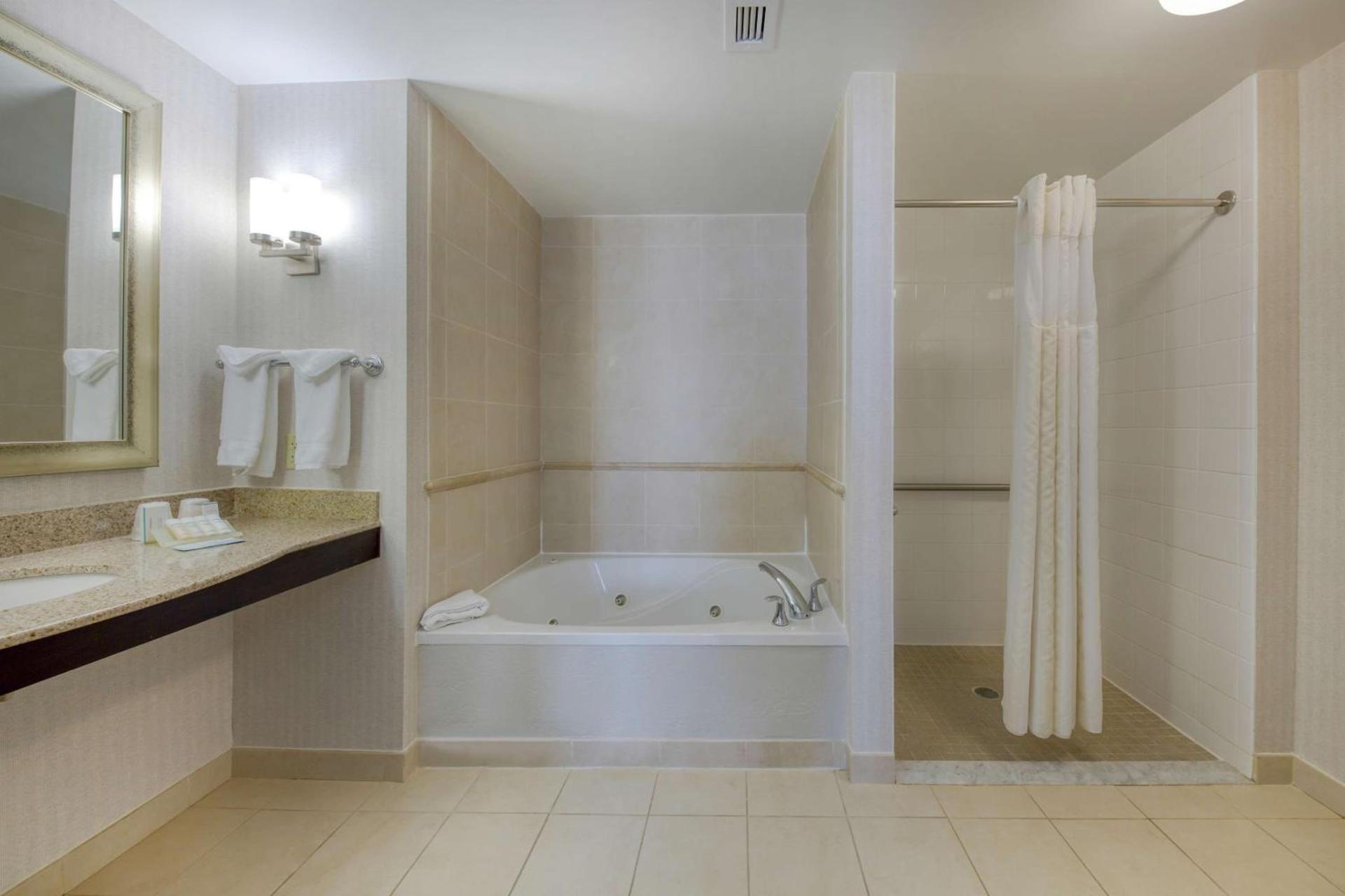 Hilton Garden Inn Durham Southpoint photo 54