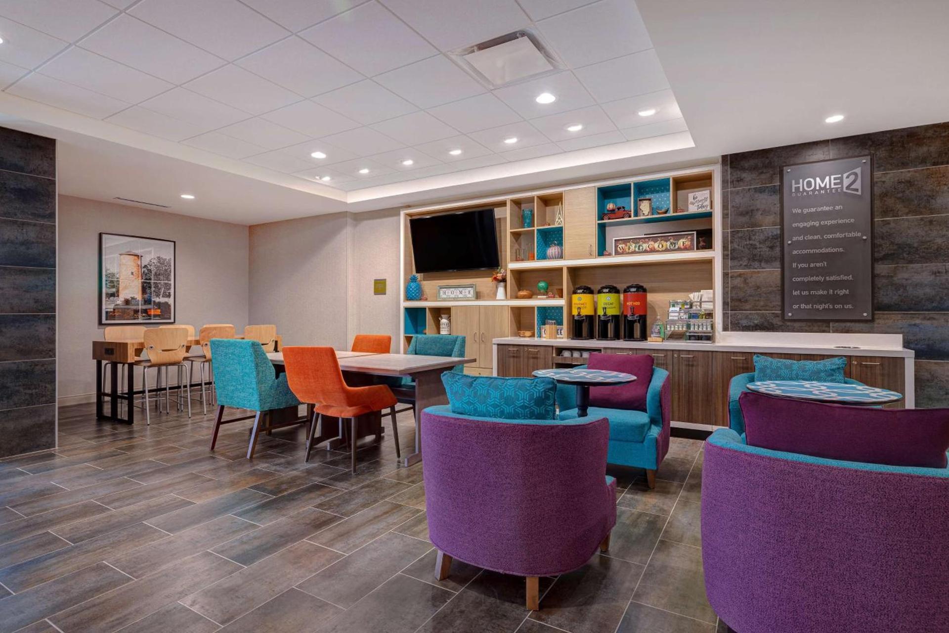 Home2 Suites By Hilton DeKalb photo 9