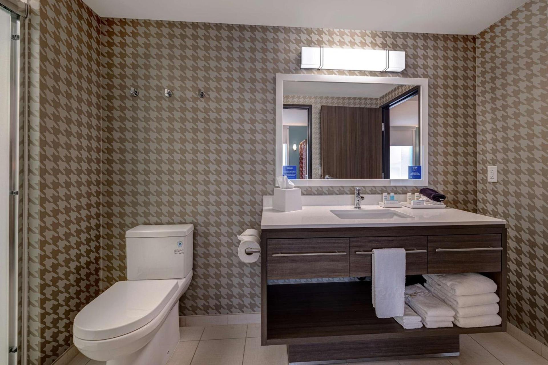 Home2 Suites By Hilton DeKalb photo 26