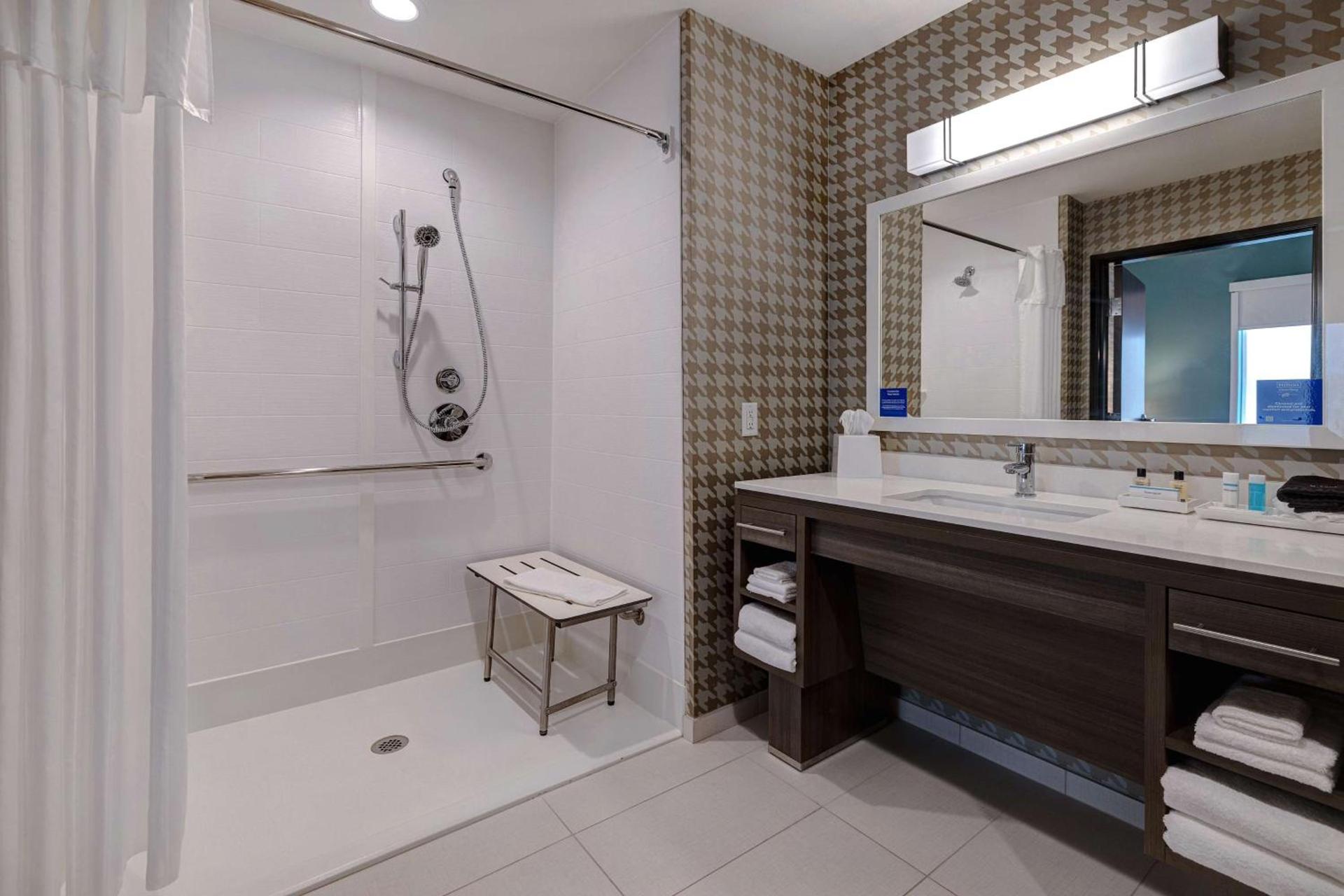 Home2 Suites By Hilton DeKalb photo 27
