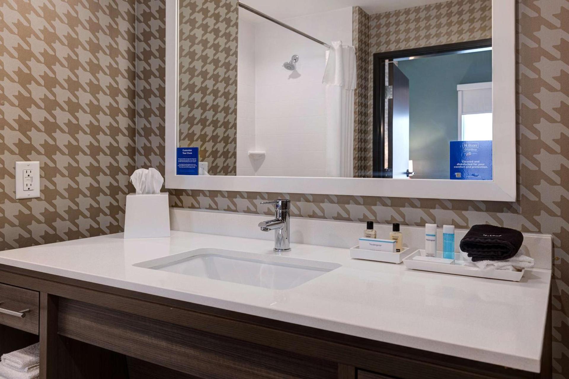 Home2 Suites By Hilton DeKalb photo 34