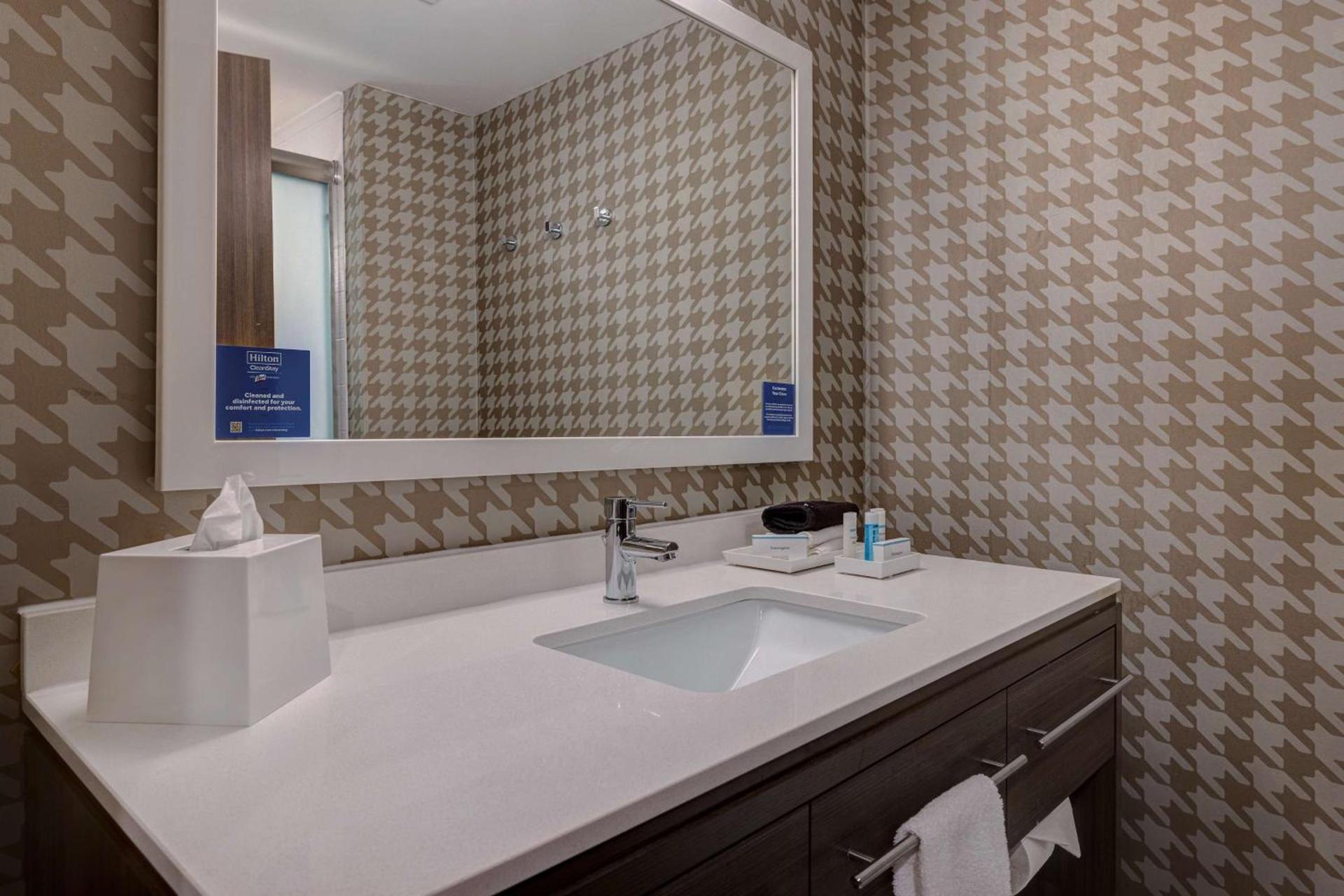 Home2 Suites By Hilton DeKalb photo 35