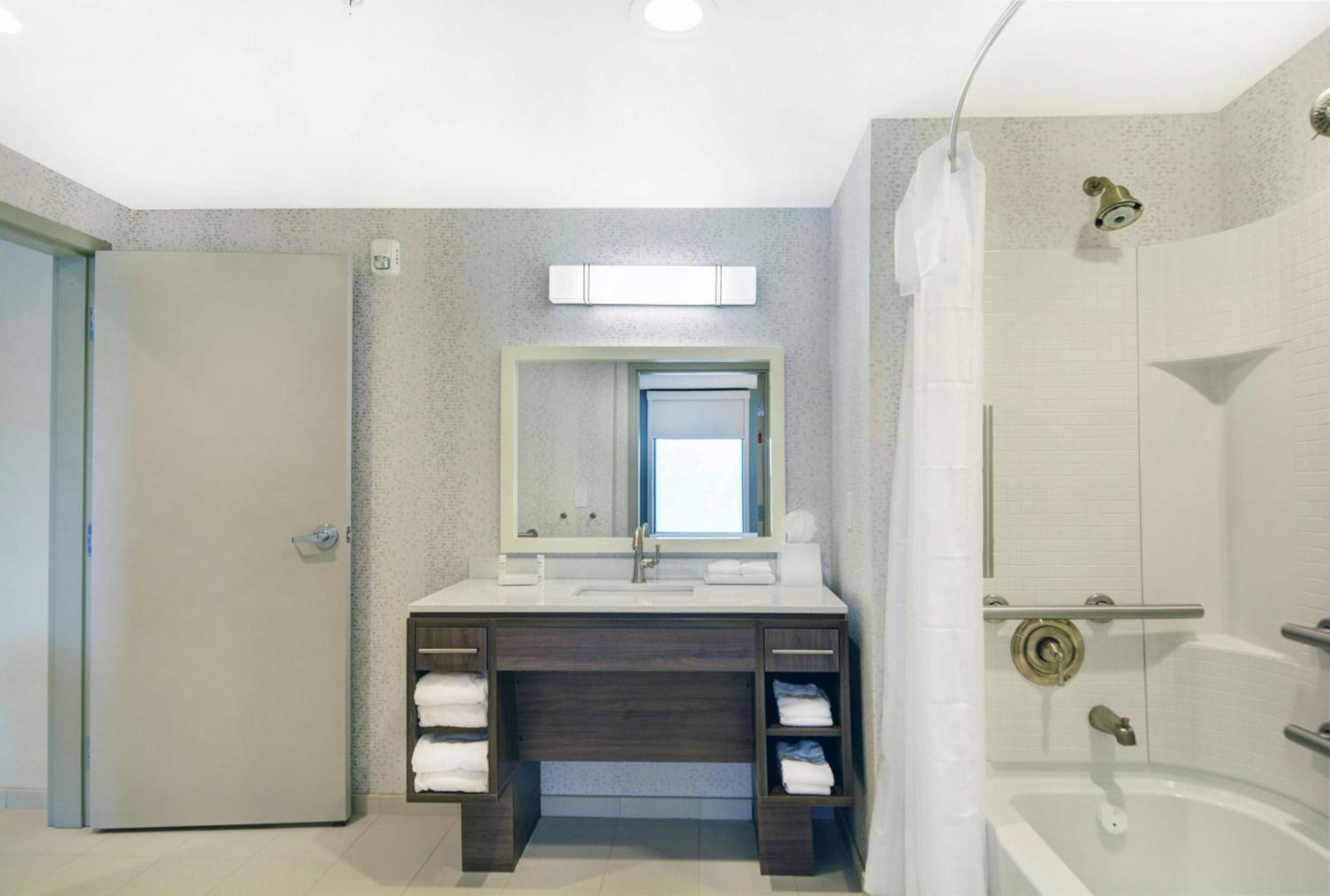 Home2 Suites By Hilton Raleigh Durham Airport RTP photo 15