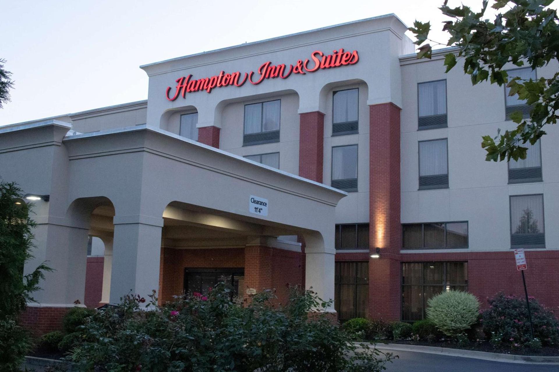 Hampton Inn & Suites Richmond/Virginia Center photo 1