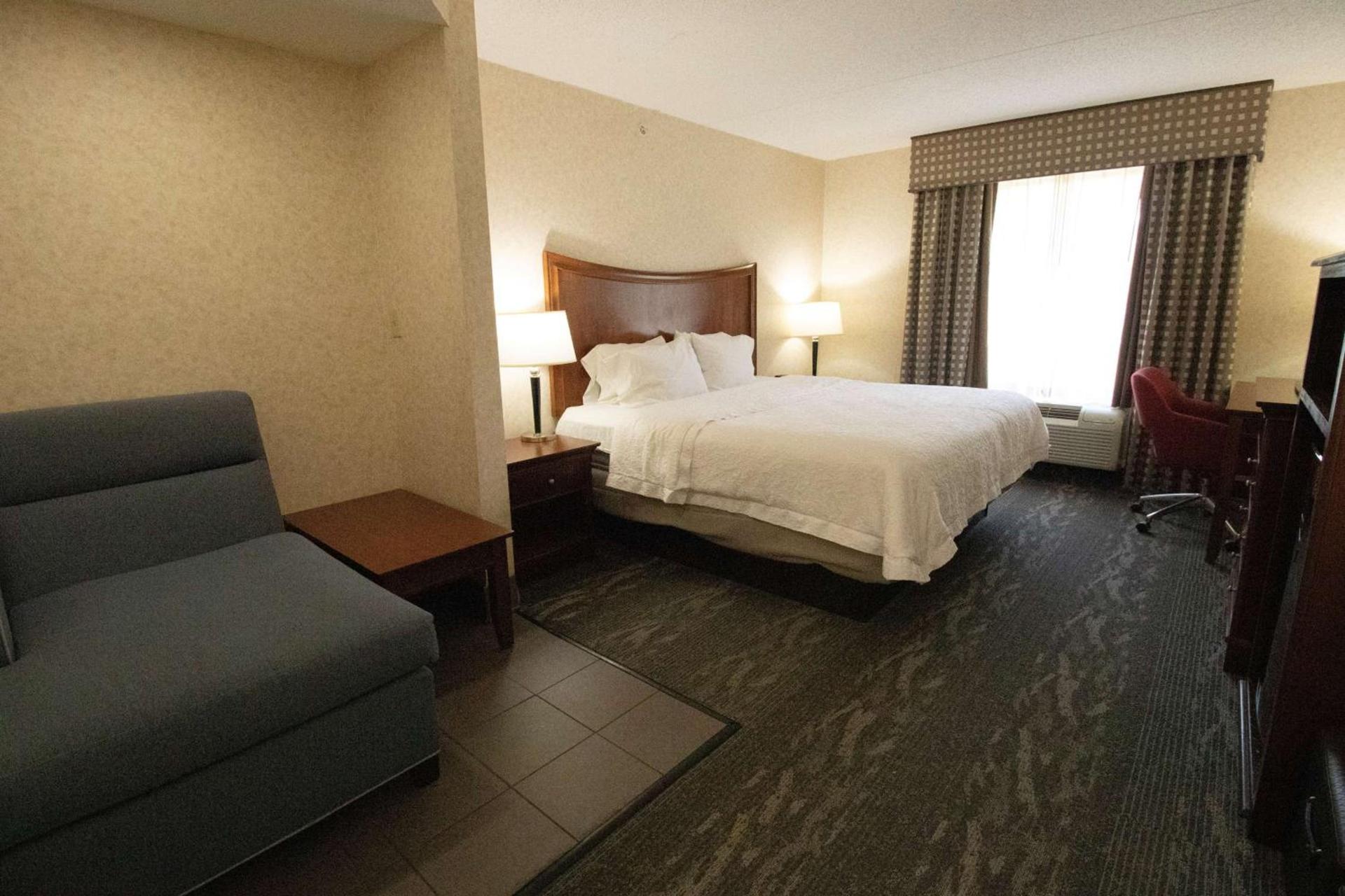 Hampton Inn & Suites Richmond/Virginia Center photo 12