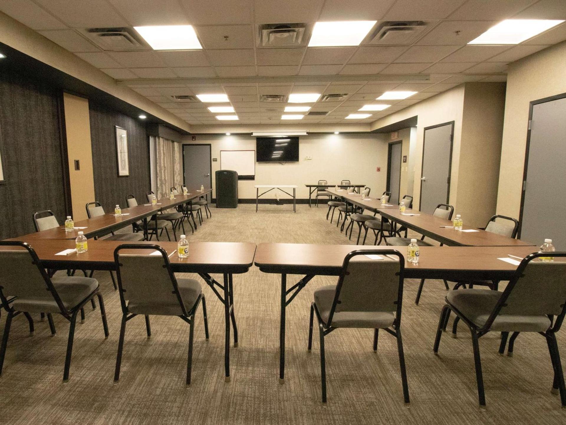 Hampton Inn & Suites Richmond/Virginia Center photo 20