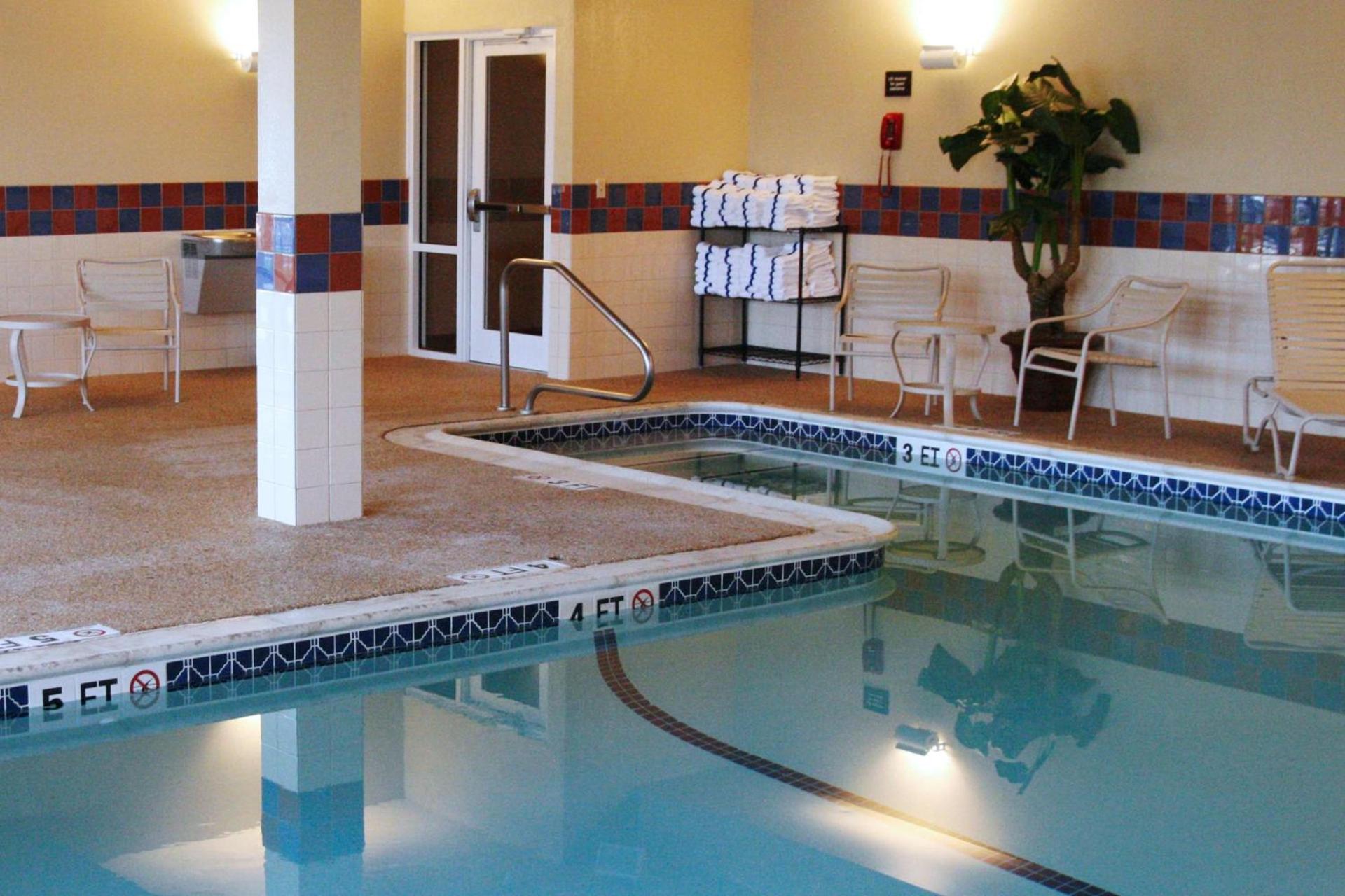 Hampton Inn & Suites Rockland photo 5