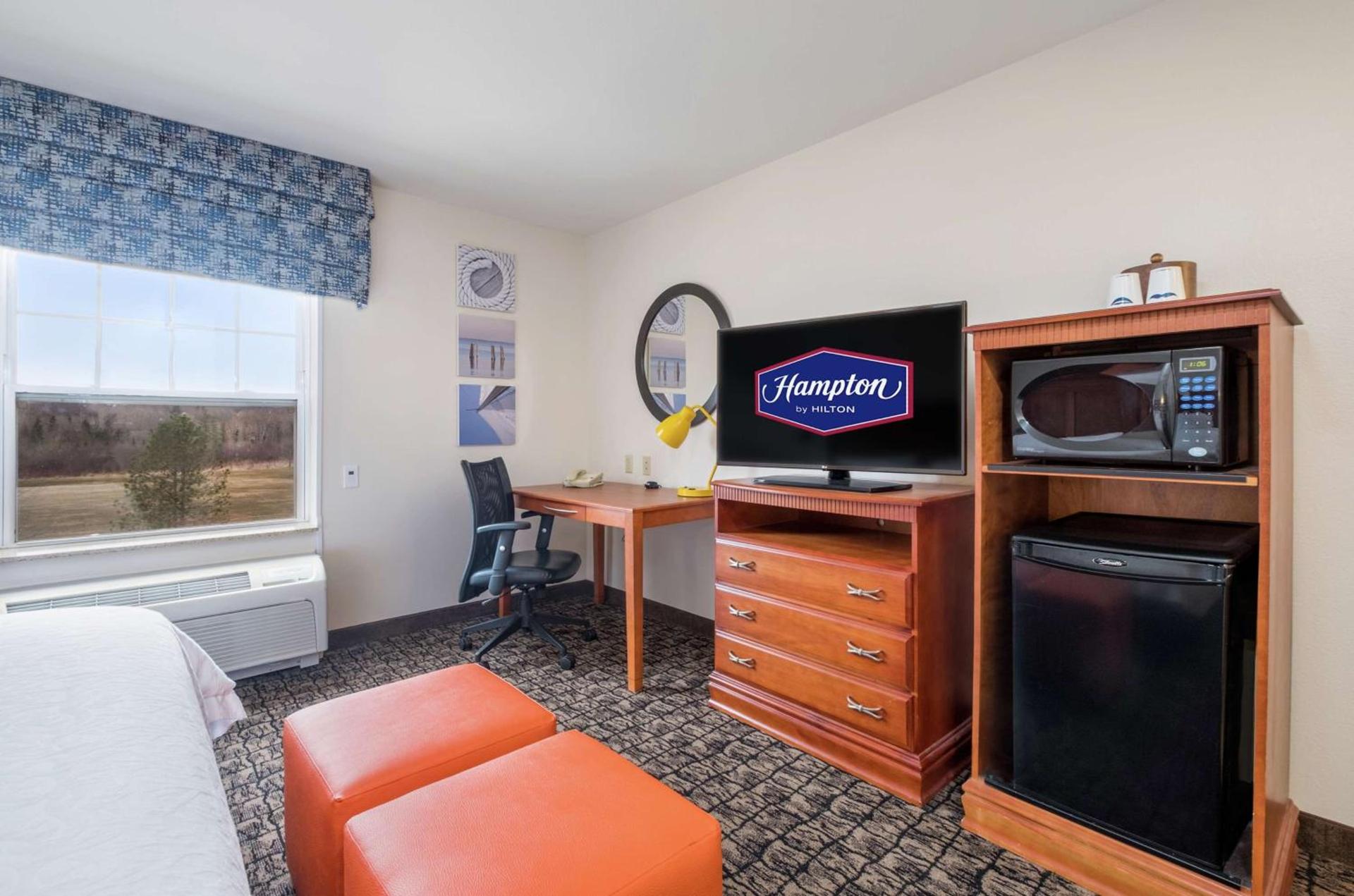 Hampton Inn & Suites Rockland photo 17