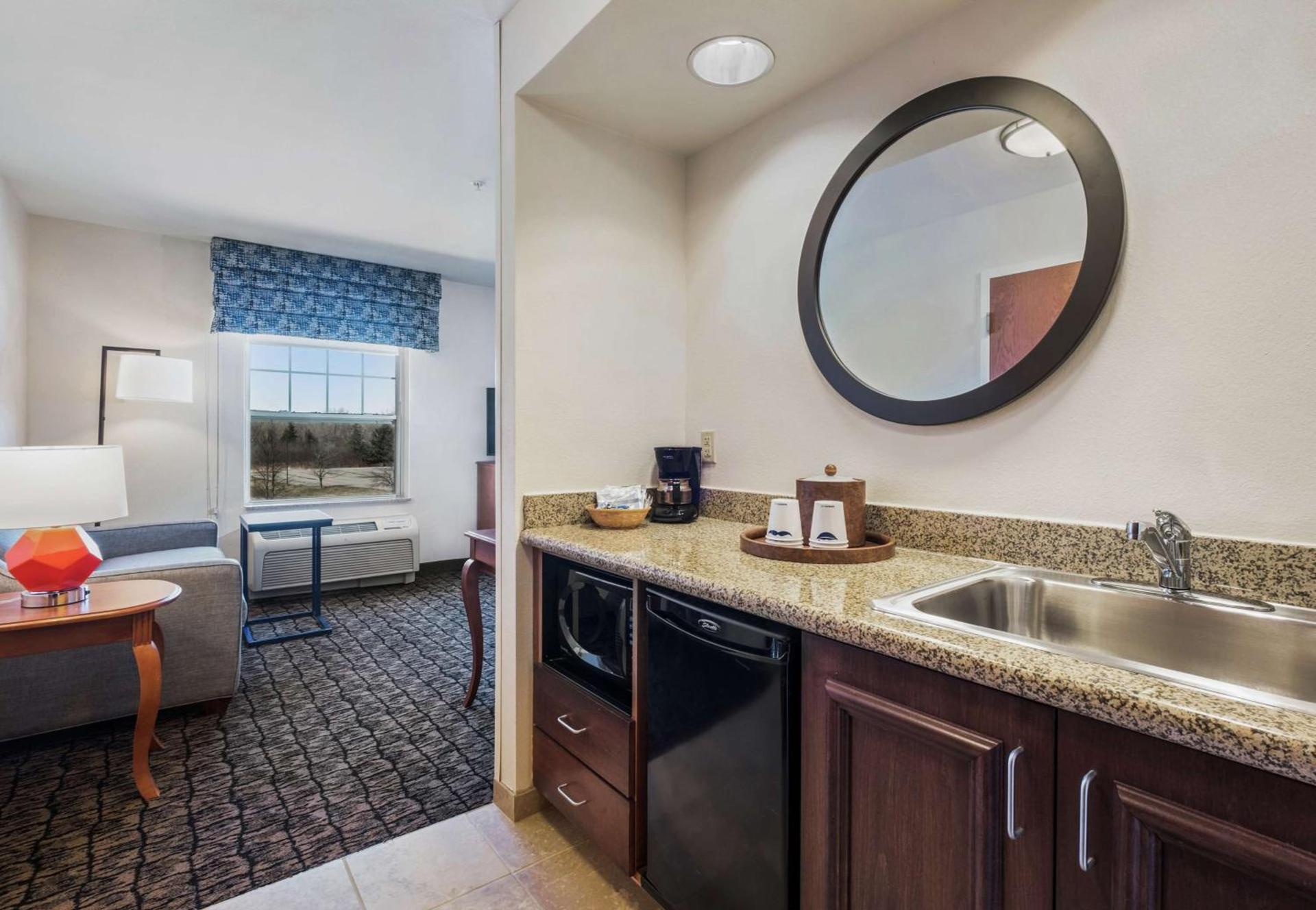 Hampton Inn & Suites Rockland photo 34