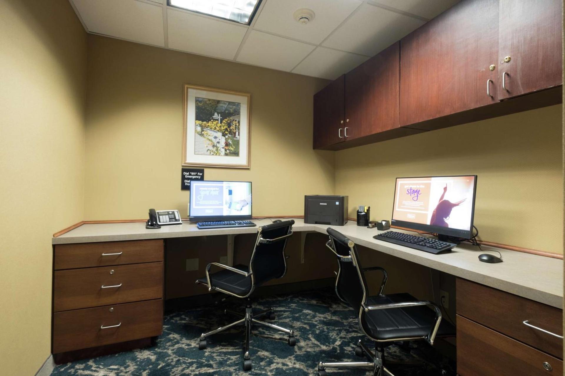 Hampton Inn & Suites Rockland photo 45