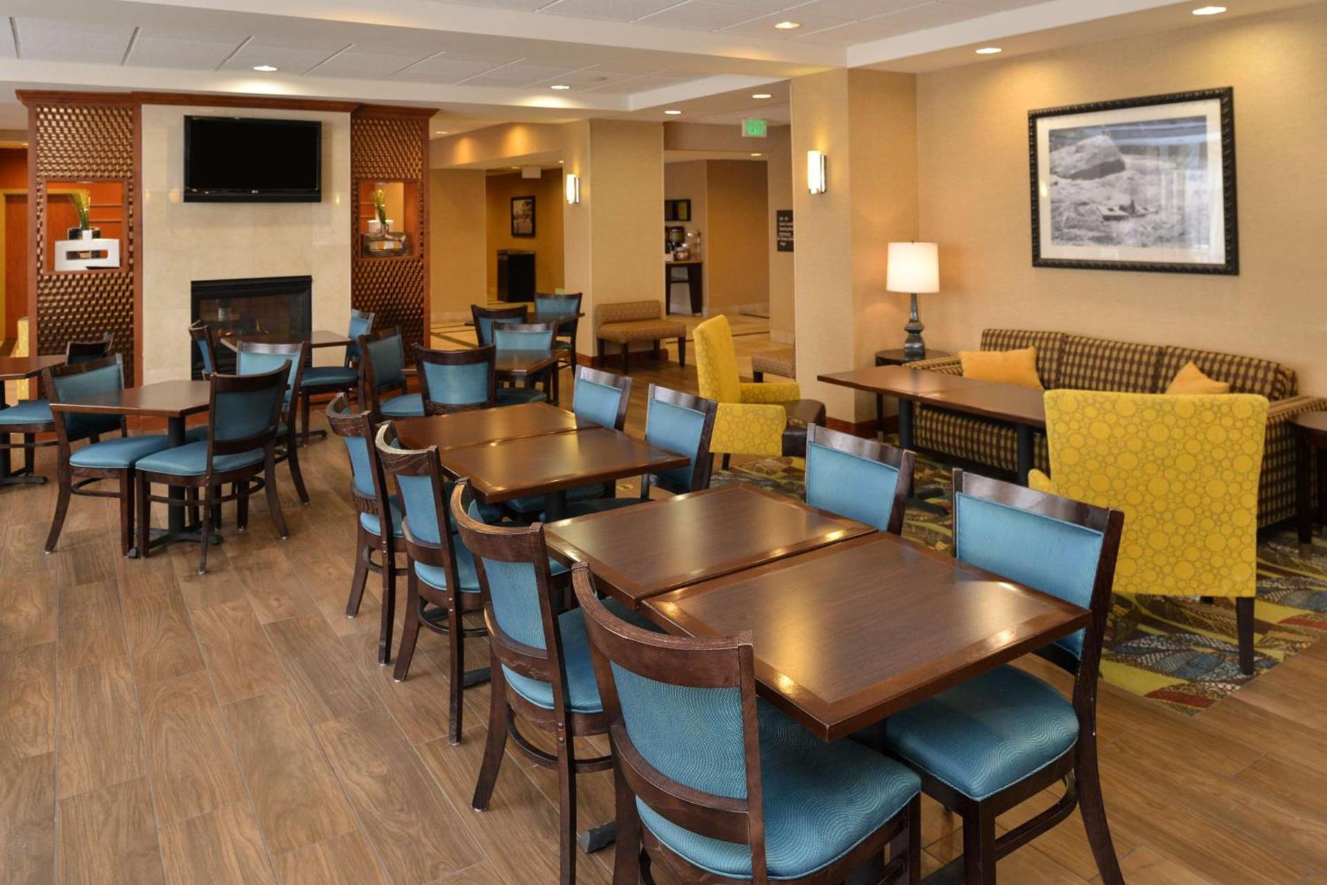 Hampton Inn Rock Springs photo 6