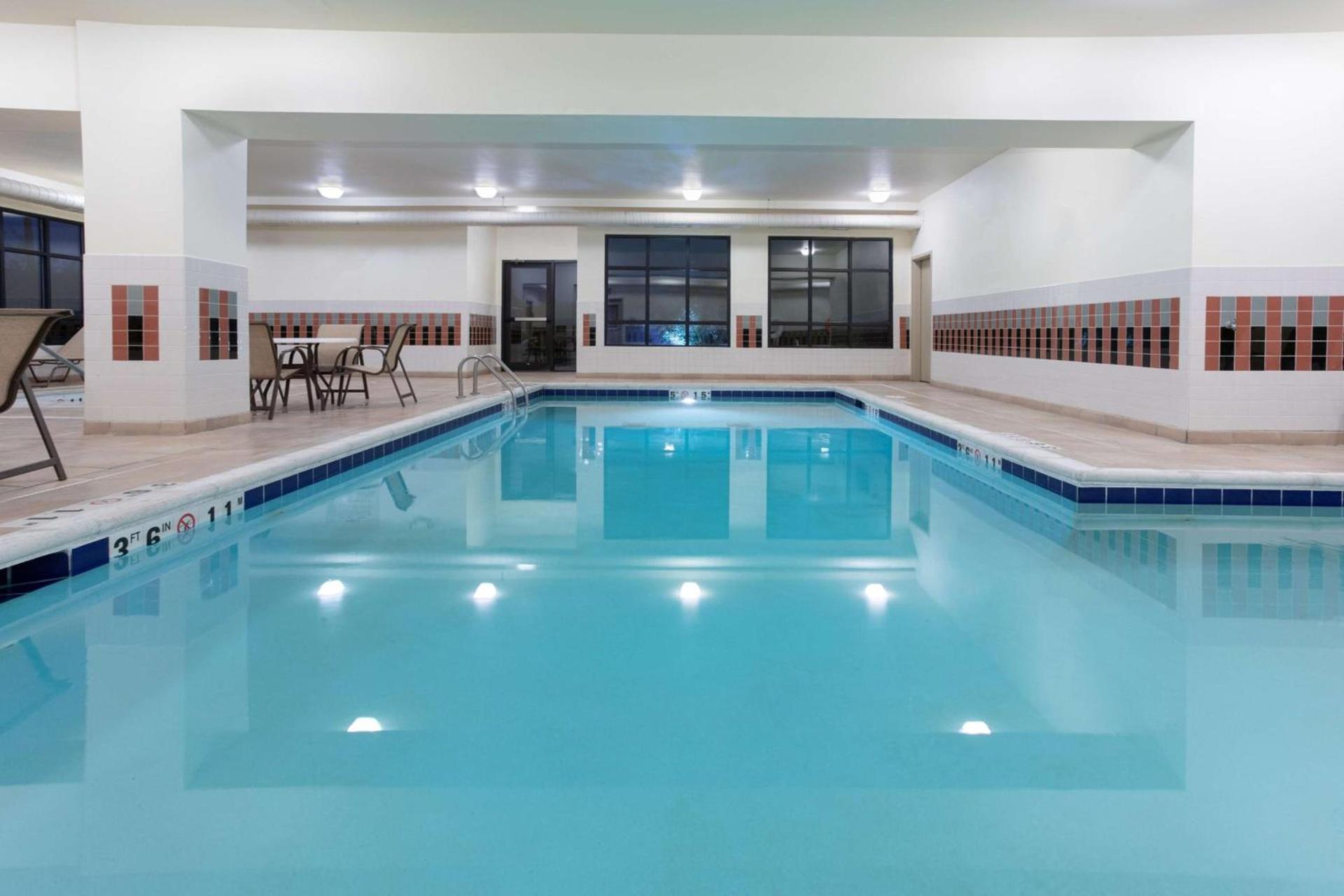 Hampton Inn Rock Springs photo 8