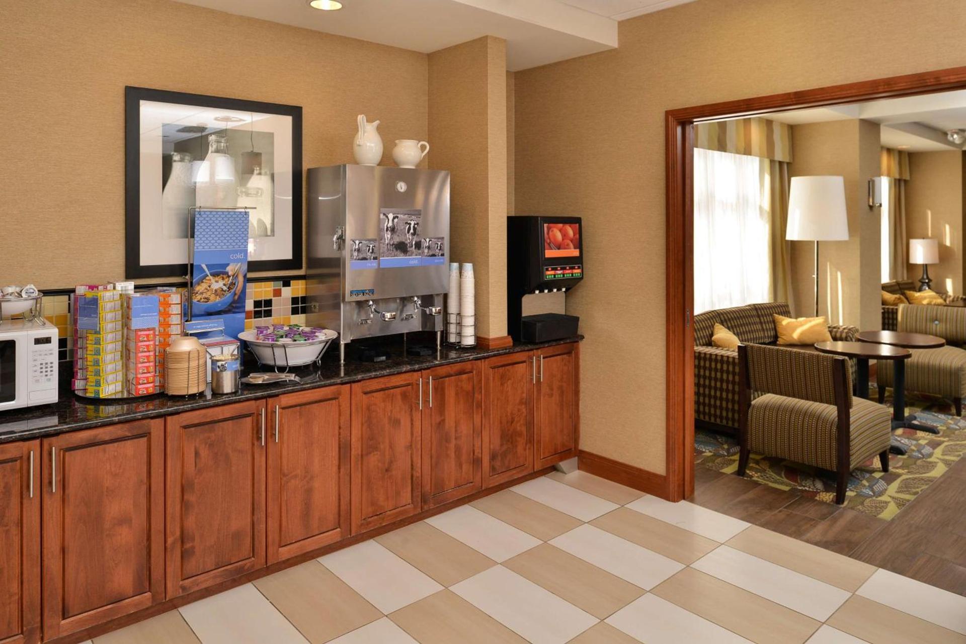 Hampton Inn Rock Springs photo 17