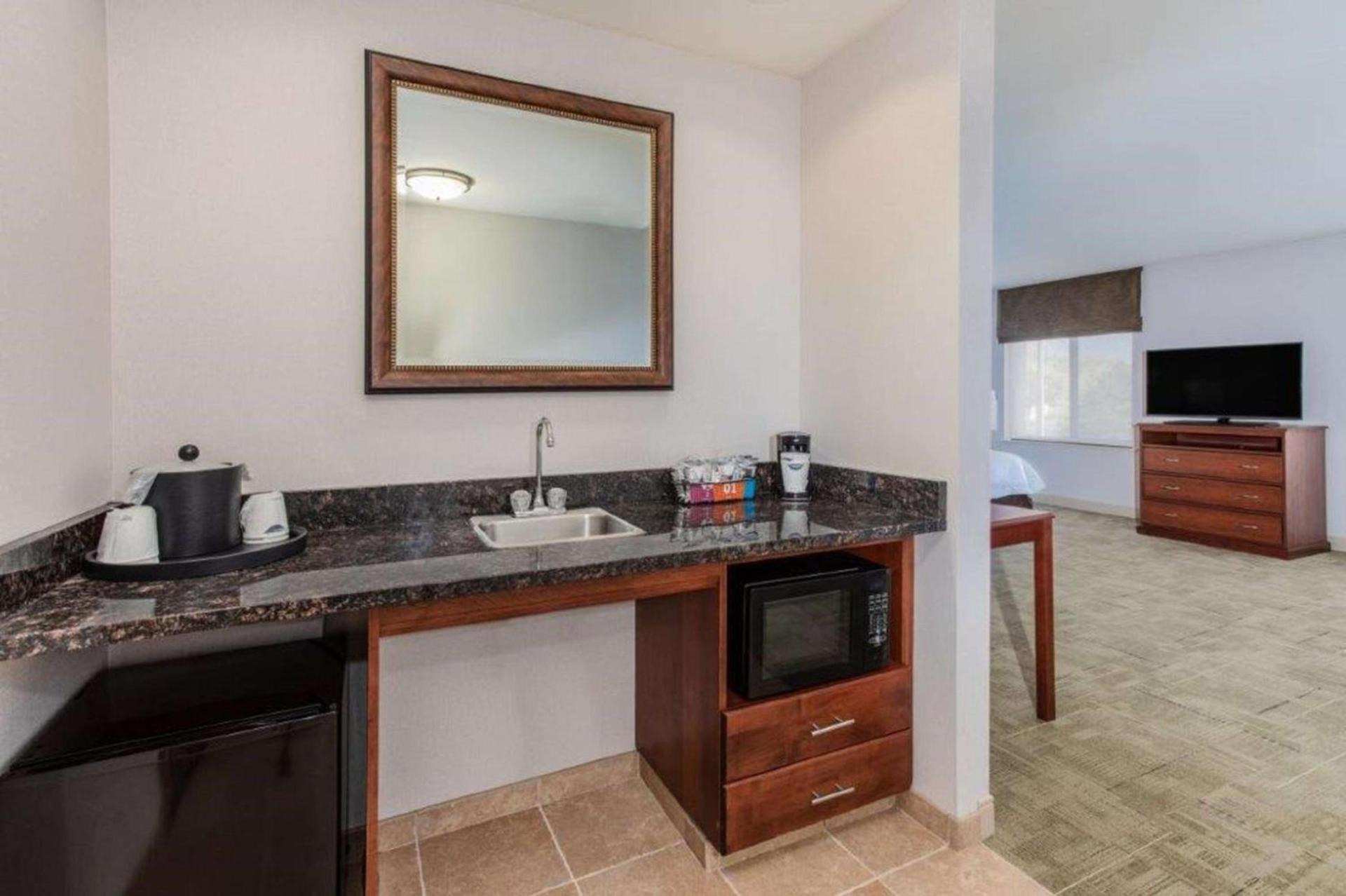 Hampton Inn Rock Springs photo 29
