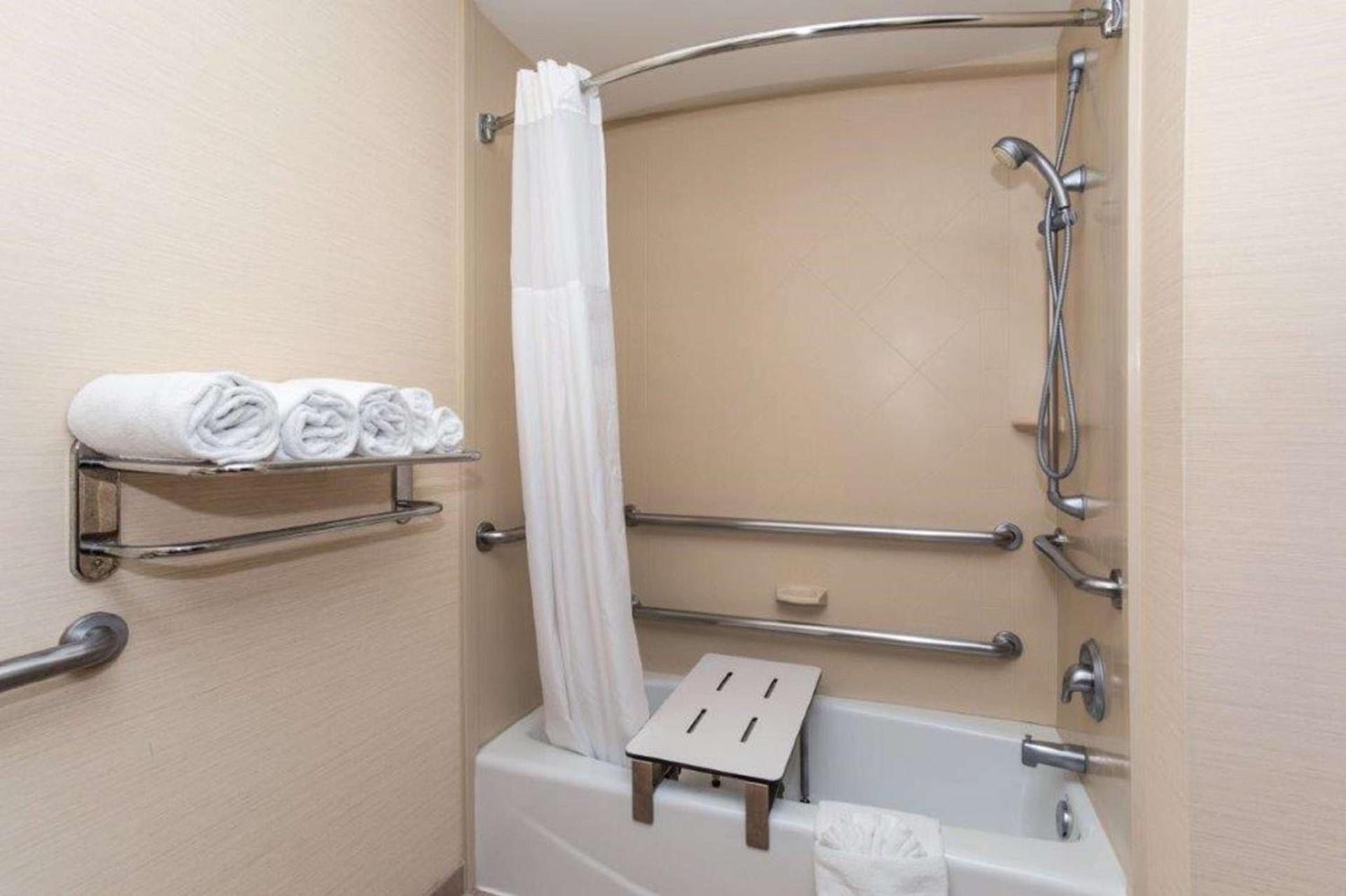 Hampton Inn Rock Springs photo 30