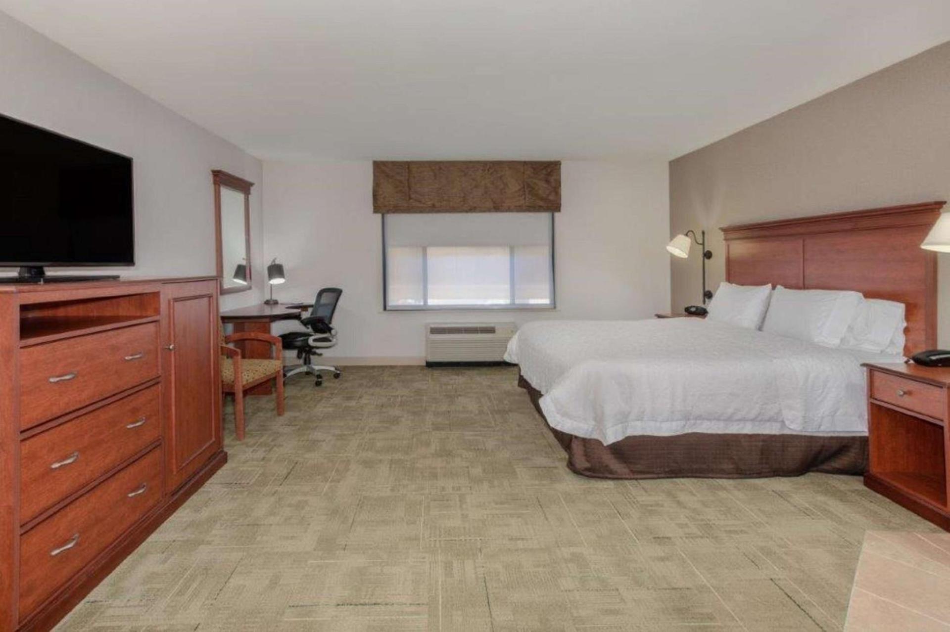 Hampton Inn Rock Springs photo 56