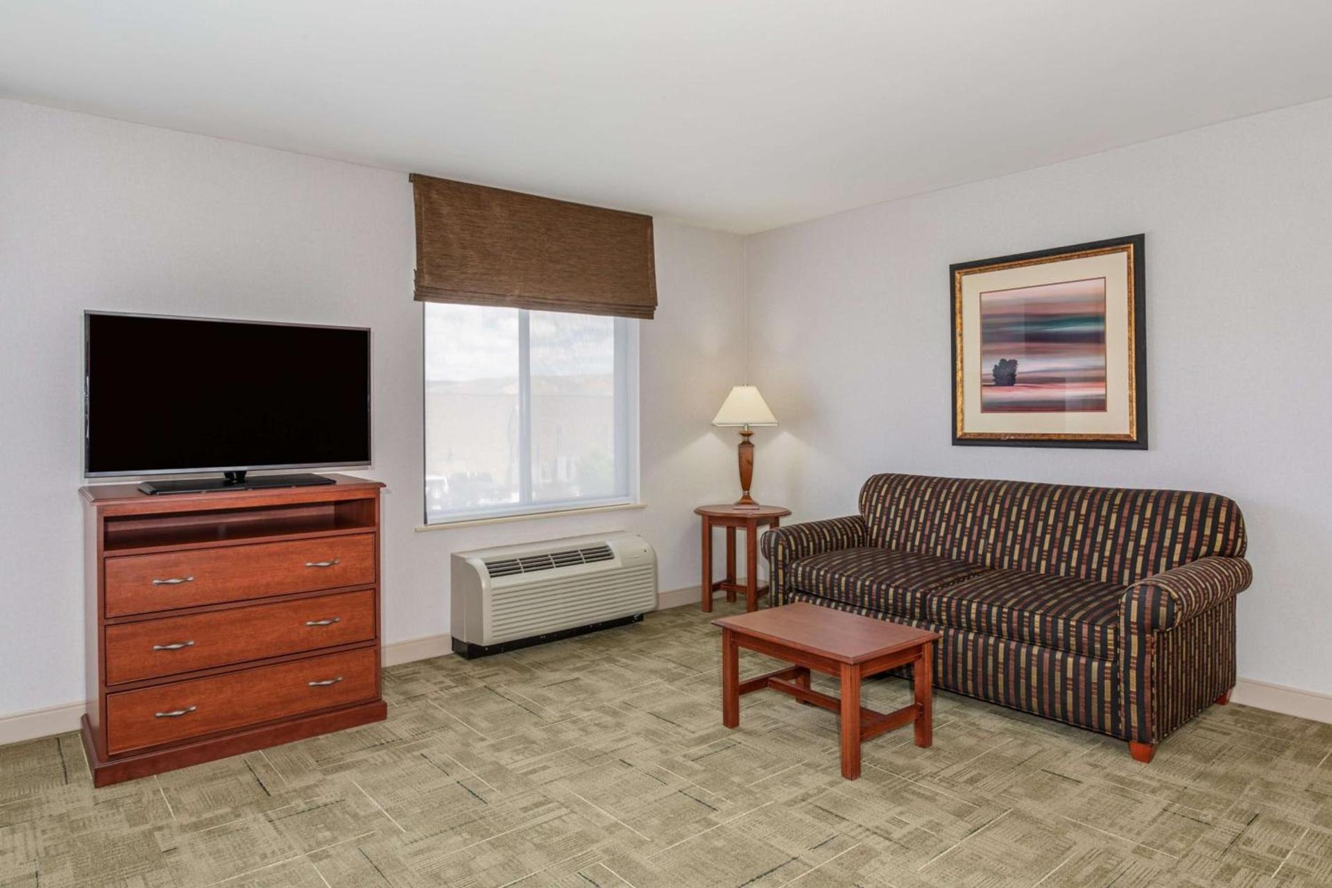 Hampton Inn Rock Springs photo 58