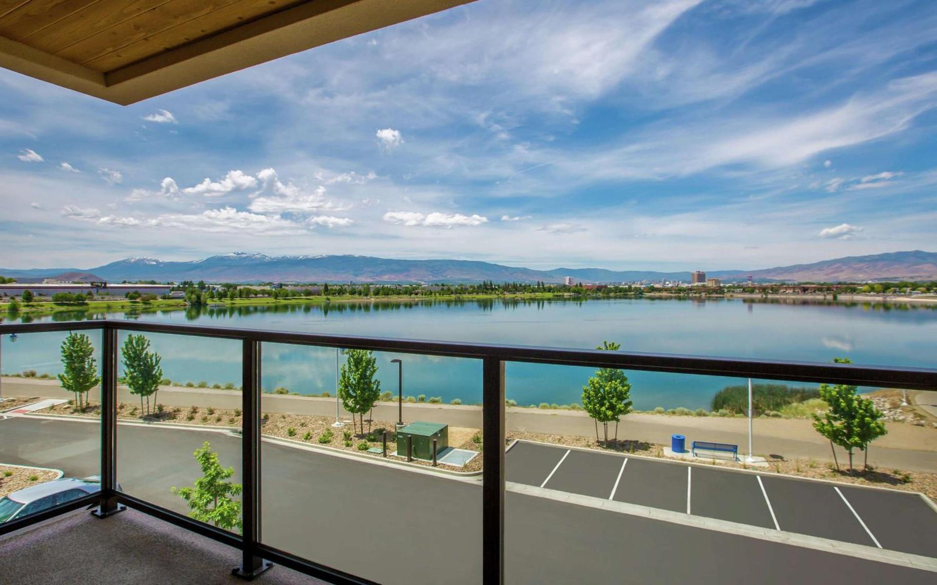 Hampton Inn & Suites Reno/Sparks photo 18