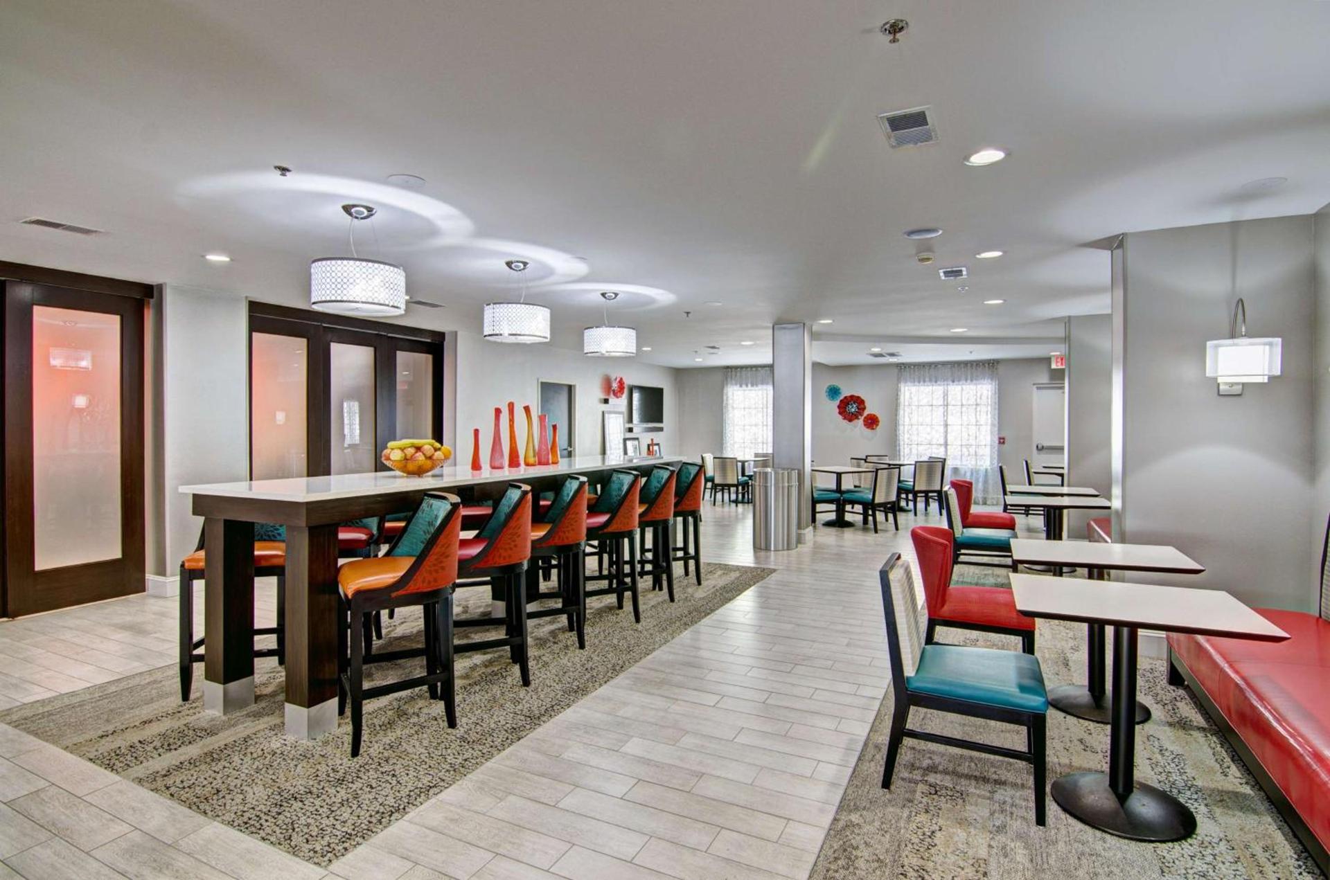 Hampton Inn Salem photo 11