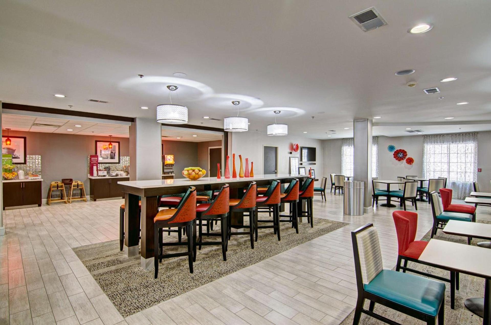 Hampton Inn Salem photo 20