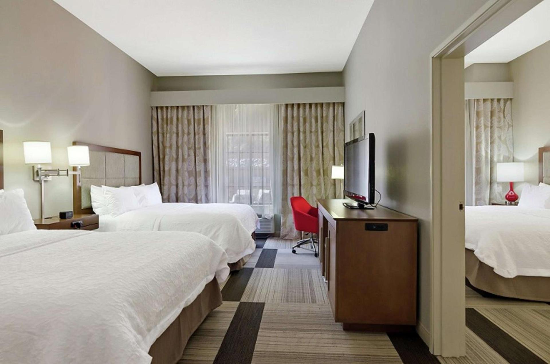 Hampton Inn Salem photo 28